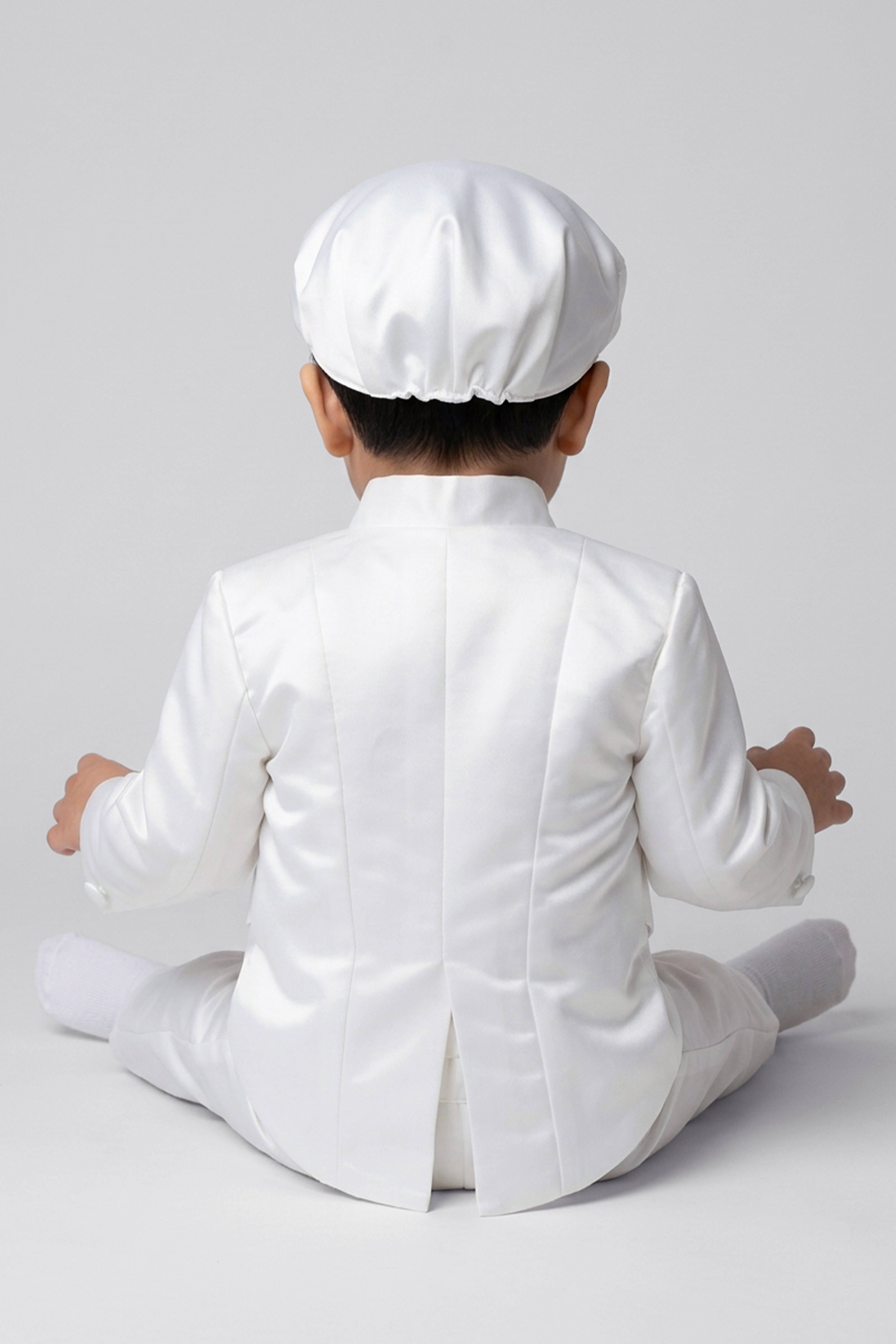 Tenue de baptême pour petit garçon - Blanche