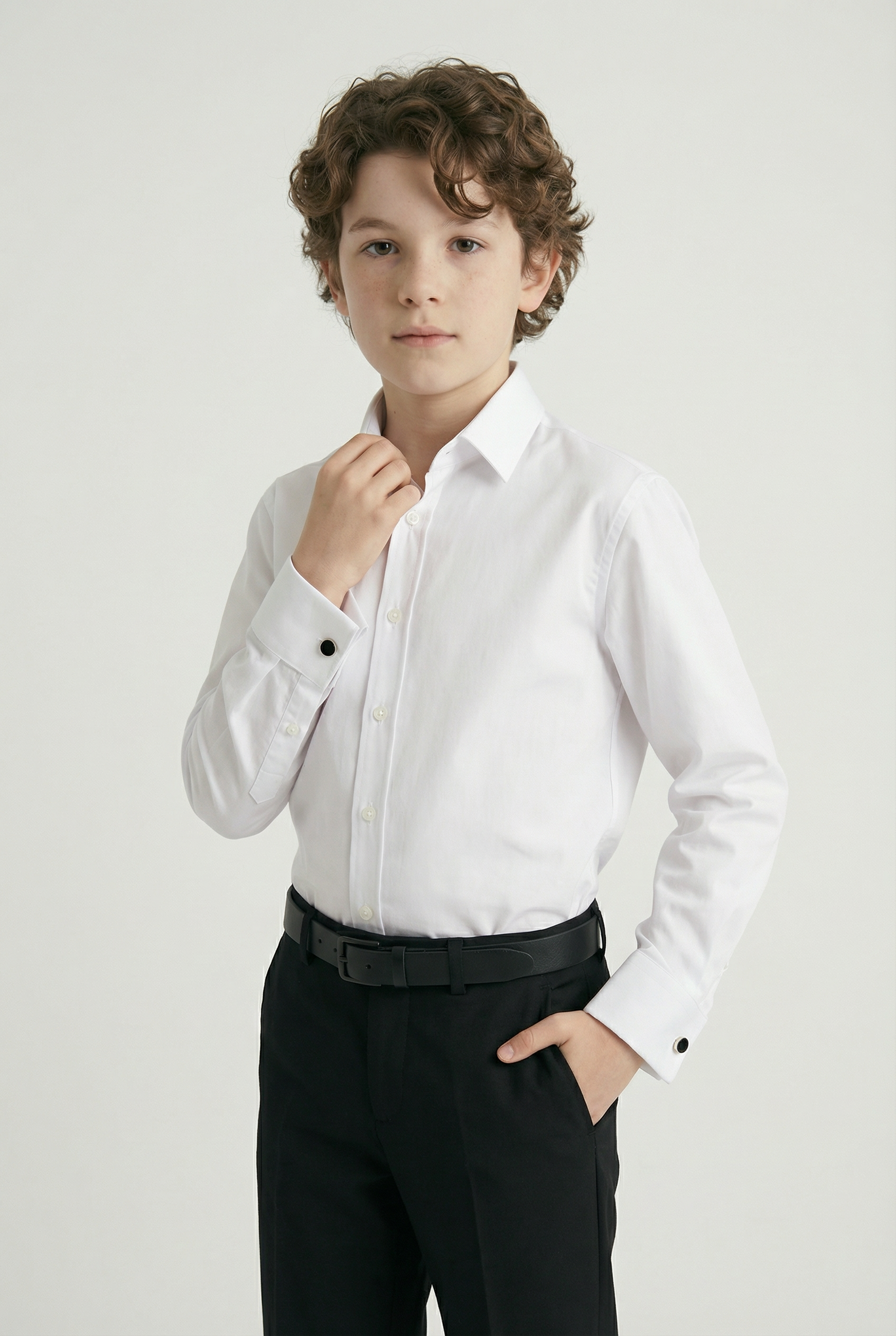 Chemise classique à col pour garçons avec boutons de manchette - Blanc