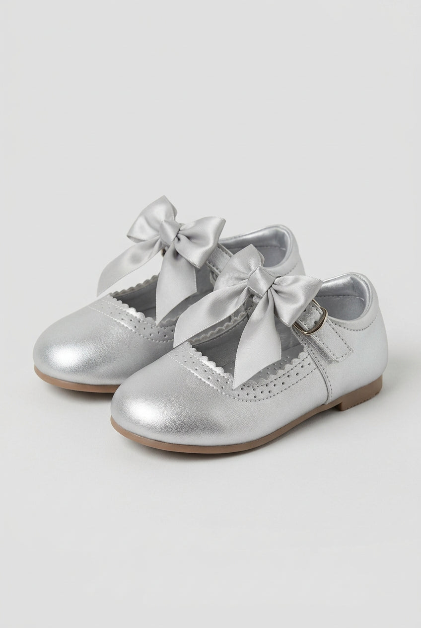 Girls Metallic Bow Mary Jane Shoes - Silver Pair Side Picture