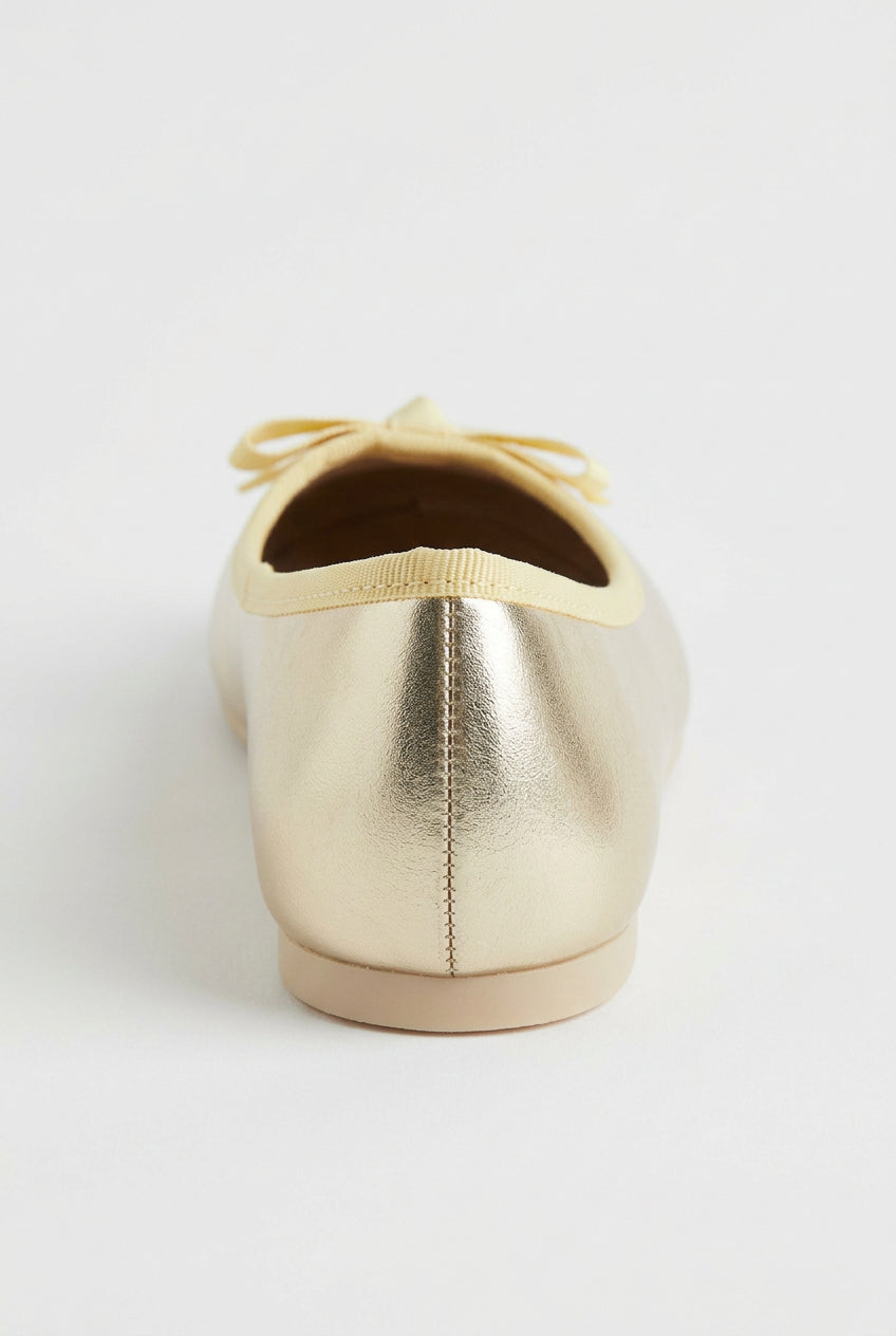 Girls Metallic Gold Ballet Flat Shoes Back Picture