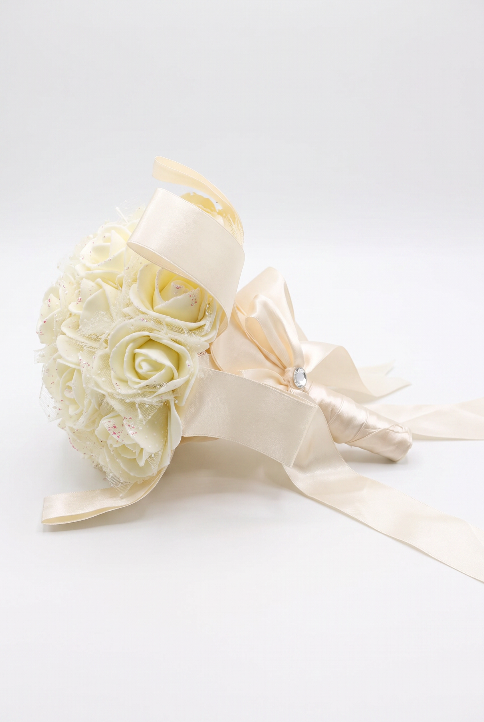 Girls’ Special Occasion Rose Bouquet with Sparkling Details in Ivory Side Picture