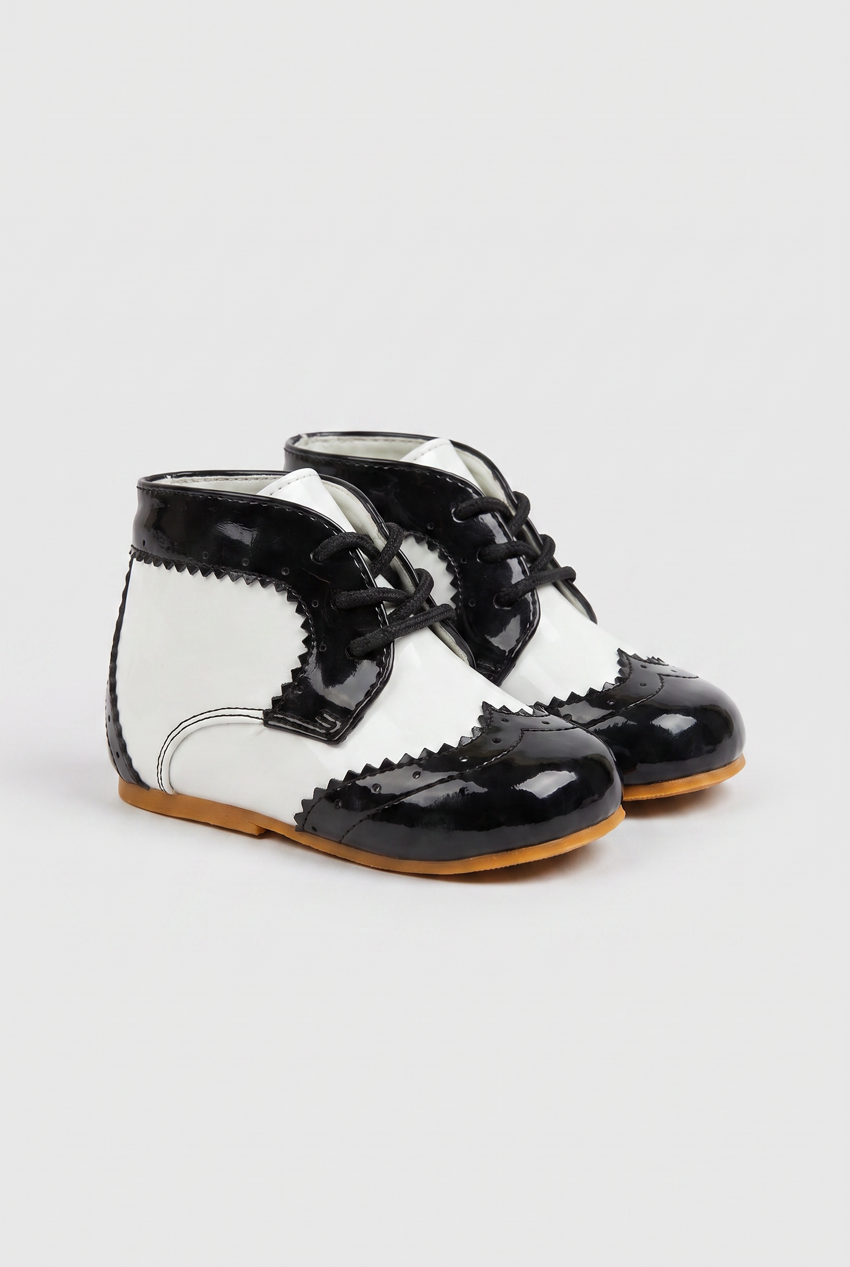 Botas de charol para niños con cordones | Zapatos formales inteligentes de tobillo para niños y niñas - Negro