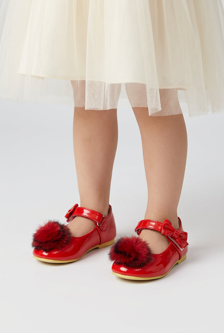 Little Girls Patent Pom Pom Mary Jane Shoes - Red Model Picture