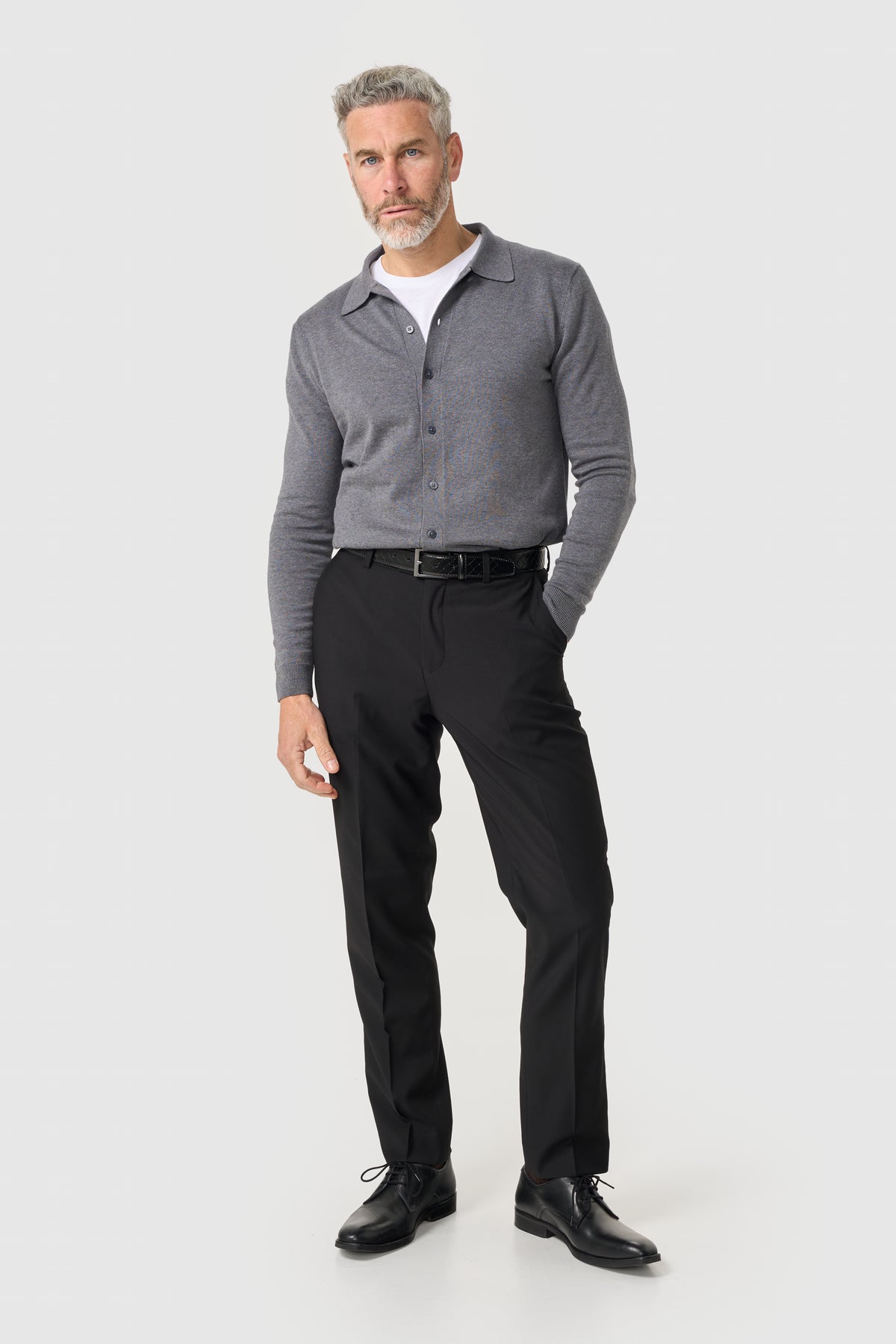Men's Cotton Collared Button-Up Cardigan – Cavani Roselli Grey Model front picture