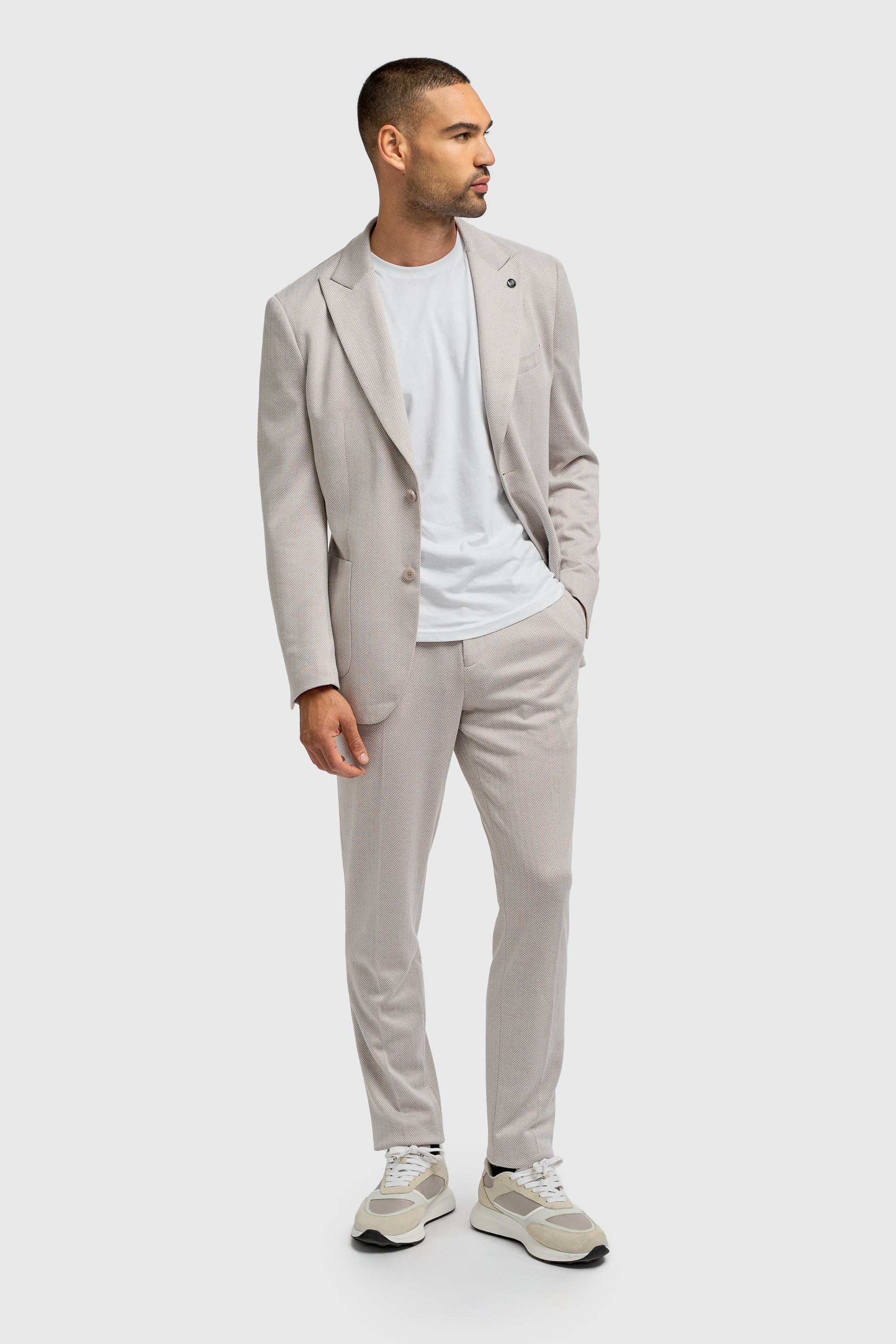 Men’s Herringbone Casual Suit Jacket - Vasco - Beige Model Picture