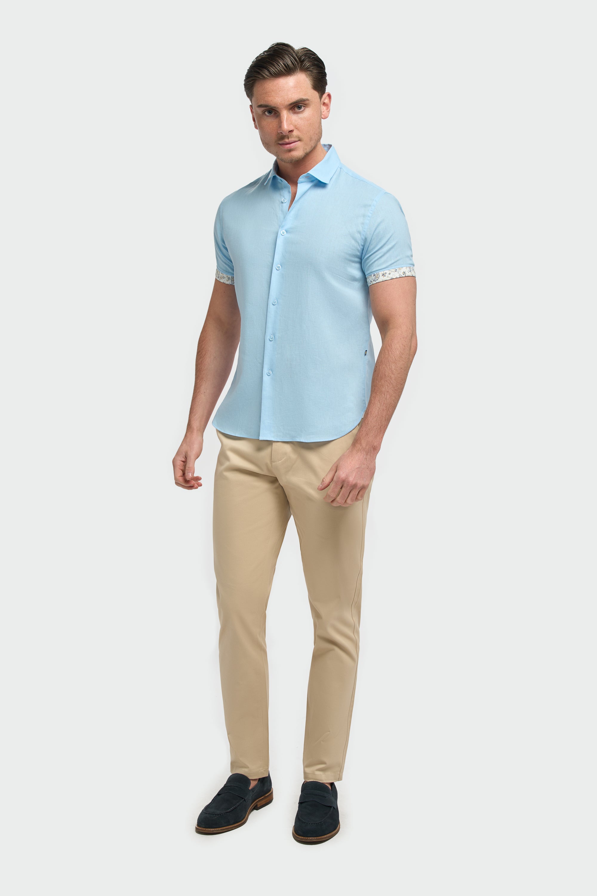 Men’s Linen Blend Short Sleeve Shirt with Cuff Trim - Matera - Sky Blue Model Front Picture