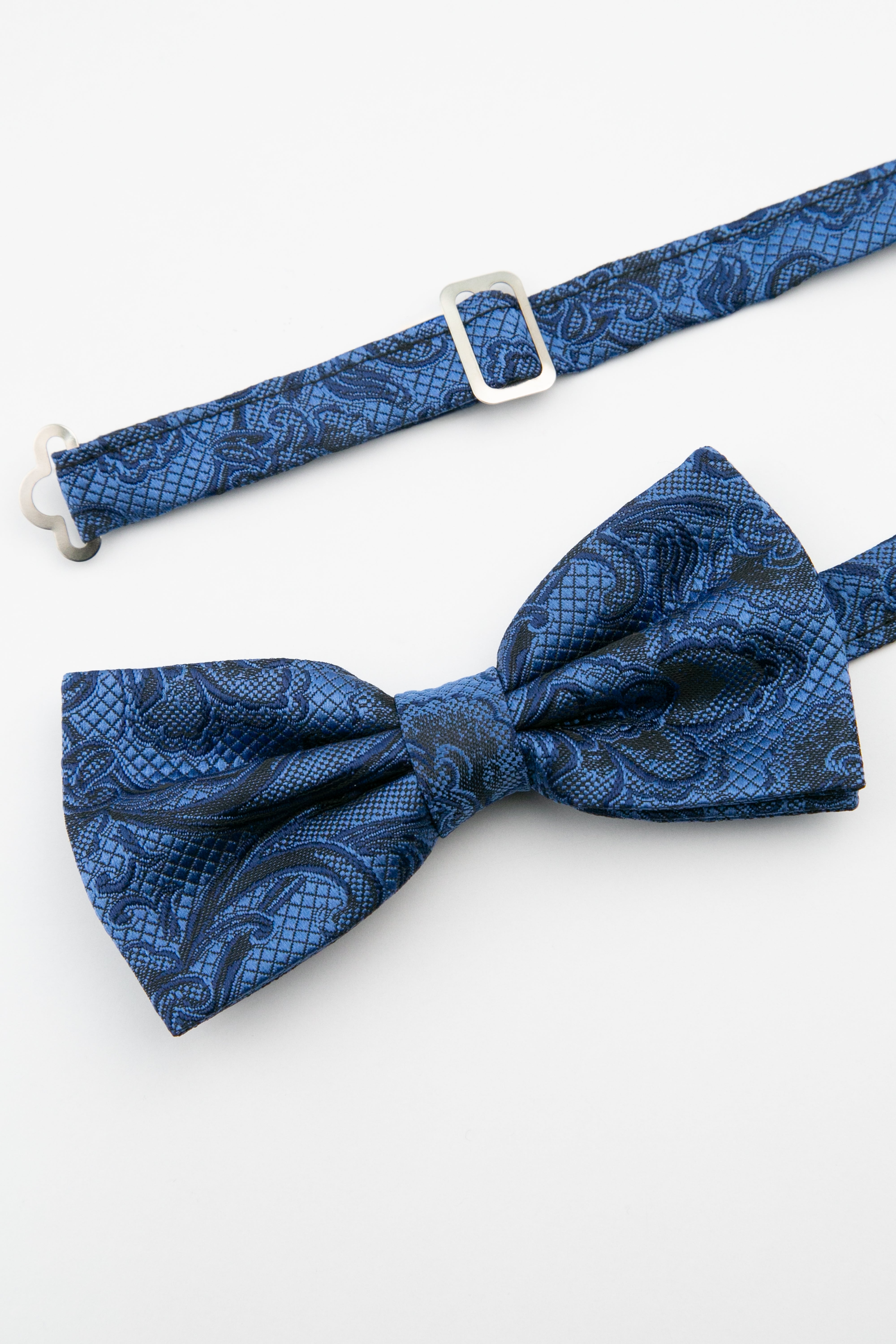 Men's Paisley Pre-Tied Dickie Bow Tie - Royal Blue Detail Picture