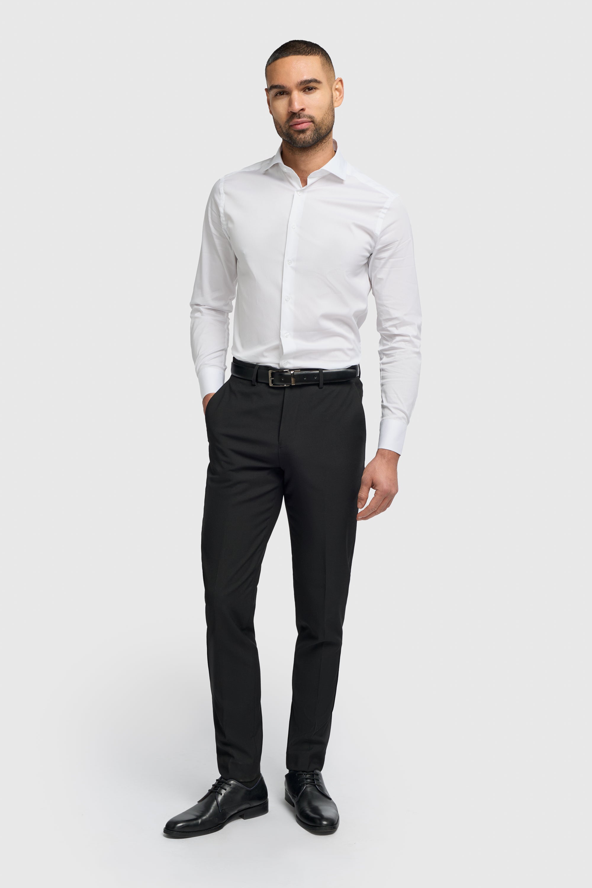 Men’s White Cotton Long Sleeve Formal Shirt - Piccinni Modle Picture