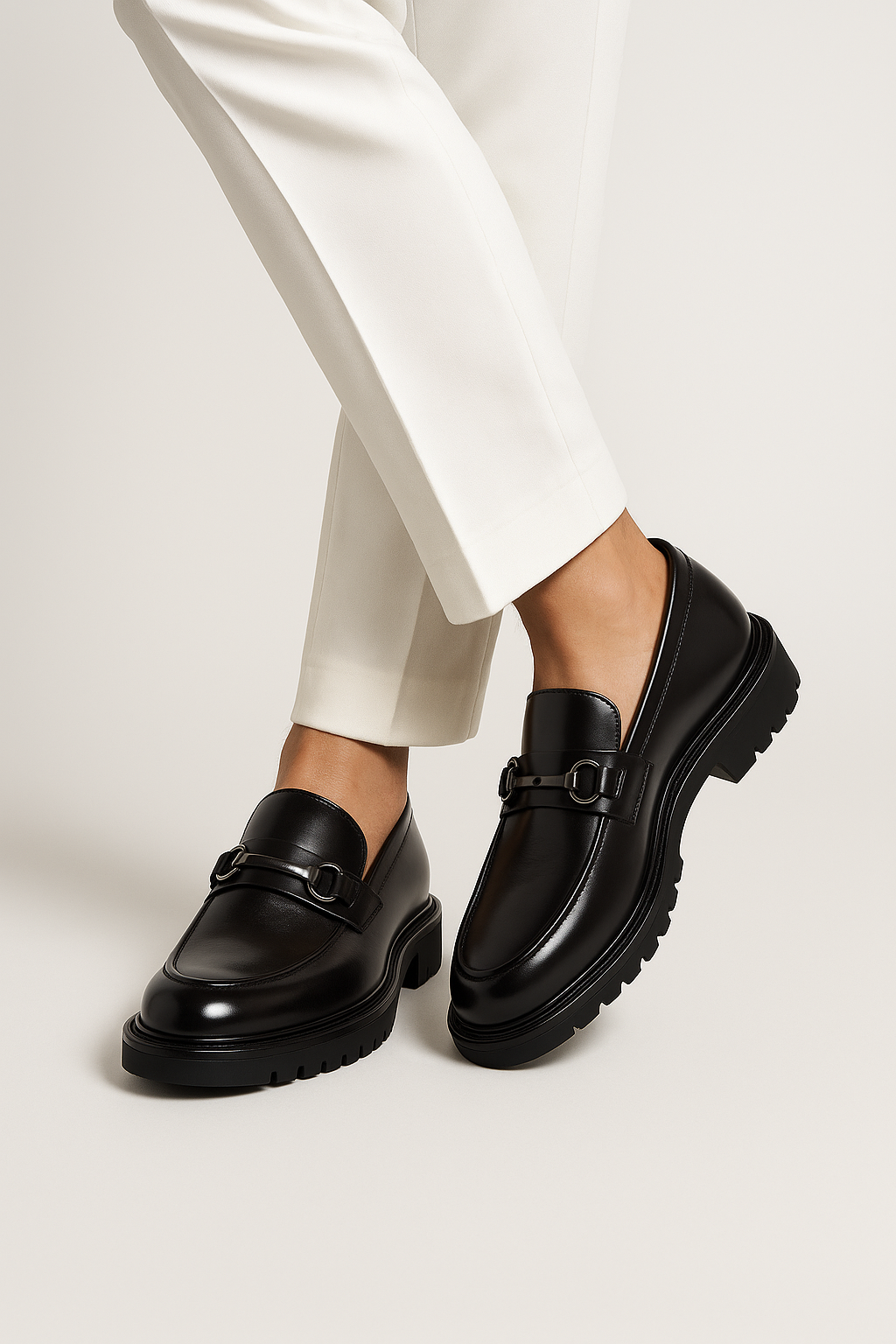 Men’s Horsebit Loafer Shoes - KENSIGNTON - Black Model Picture
