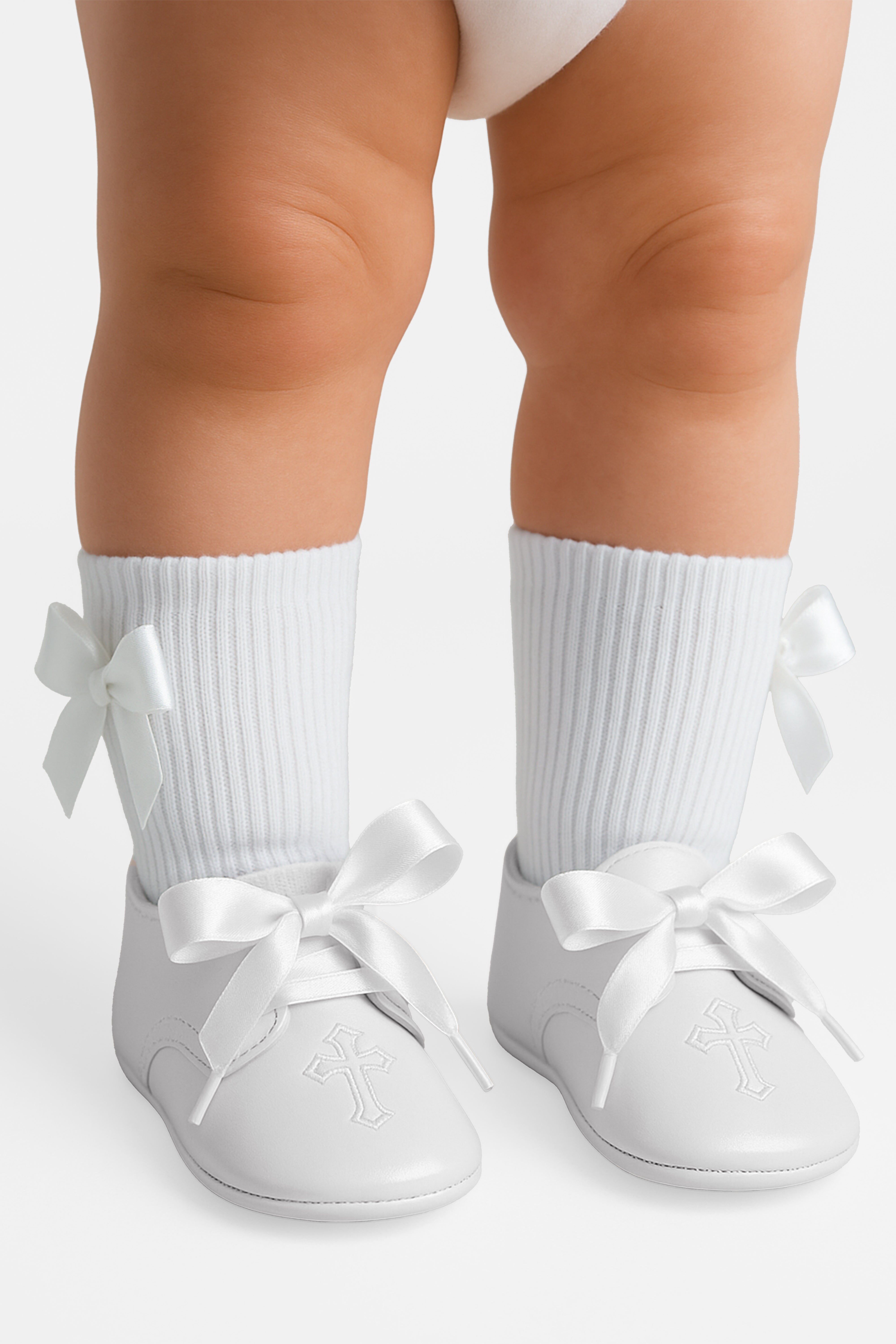 Unisex Christening Baby Pre-Walkers Shoes - 912 - White Model Picture