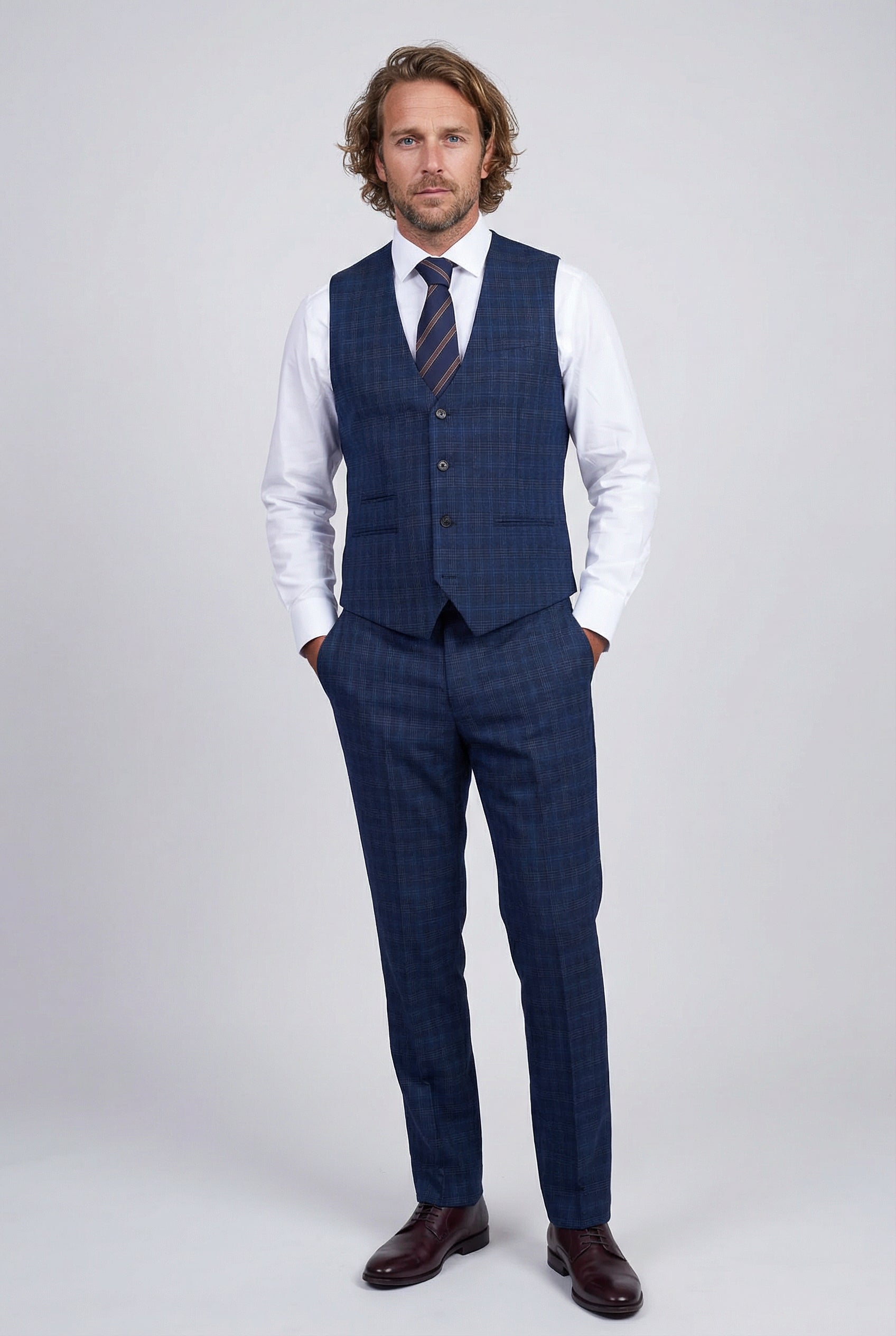 Men’s 3-Piece Windowpane Check Suit - Marcos - Navy Waistcoat Picture