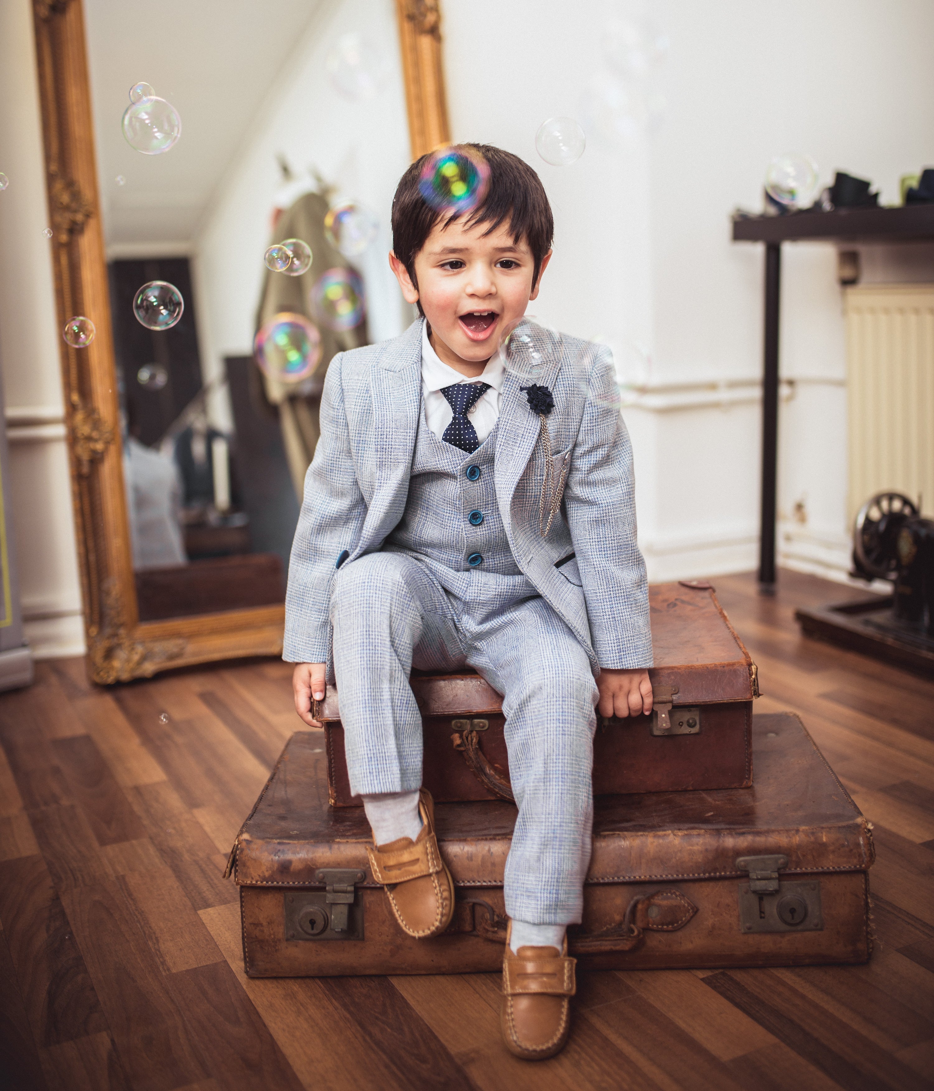 What Should a Page Boy Wear? A UK Wedding Outfit Guide