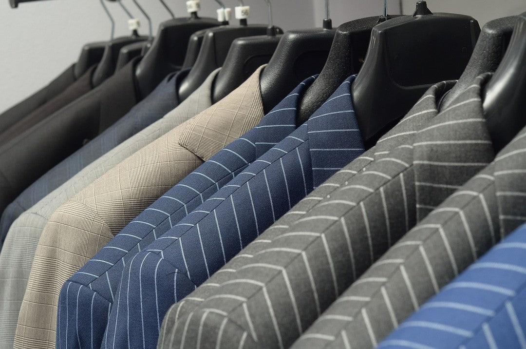 EVERYTHING YOU NEED TO KNOW ABOUT MENS SUITS: BUYING, WEARING, AND CARING FOR THEM