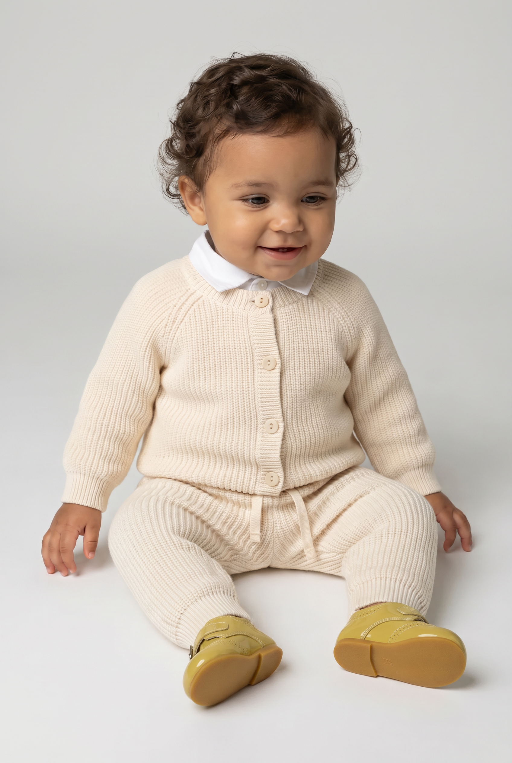 Scarpe formali da cerimonia per bambini e bambine con chiusura a strappo in Beige