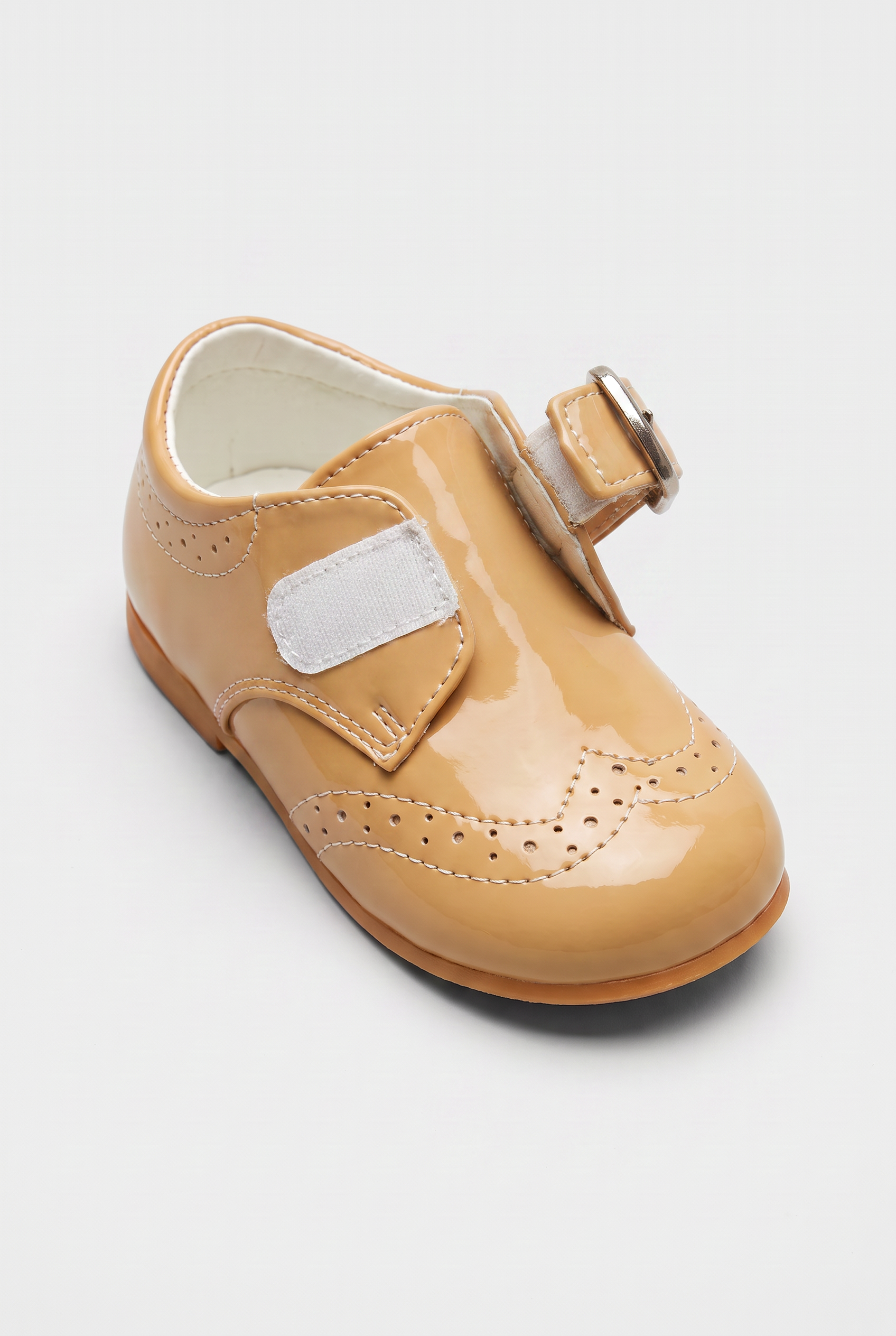 Scarpe formali da cerimonia per bambini e bambine con chiusura a strappo in Beige