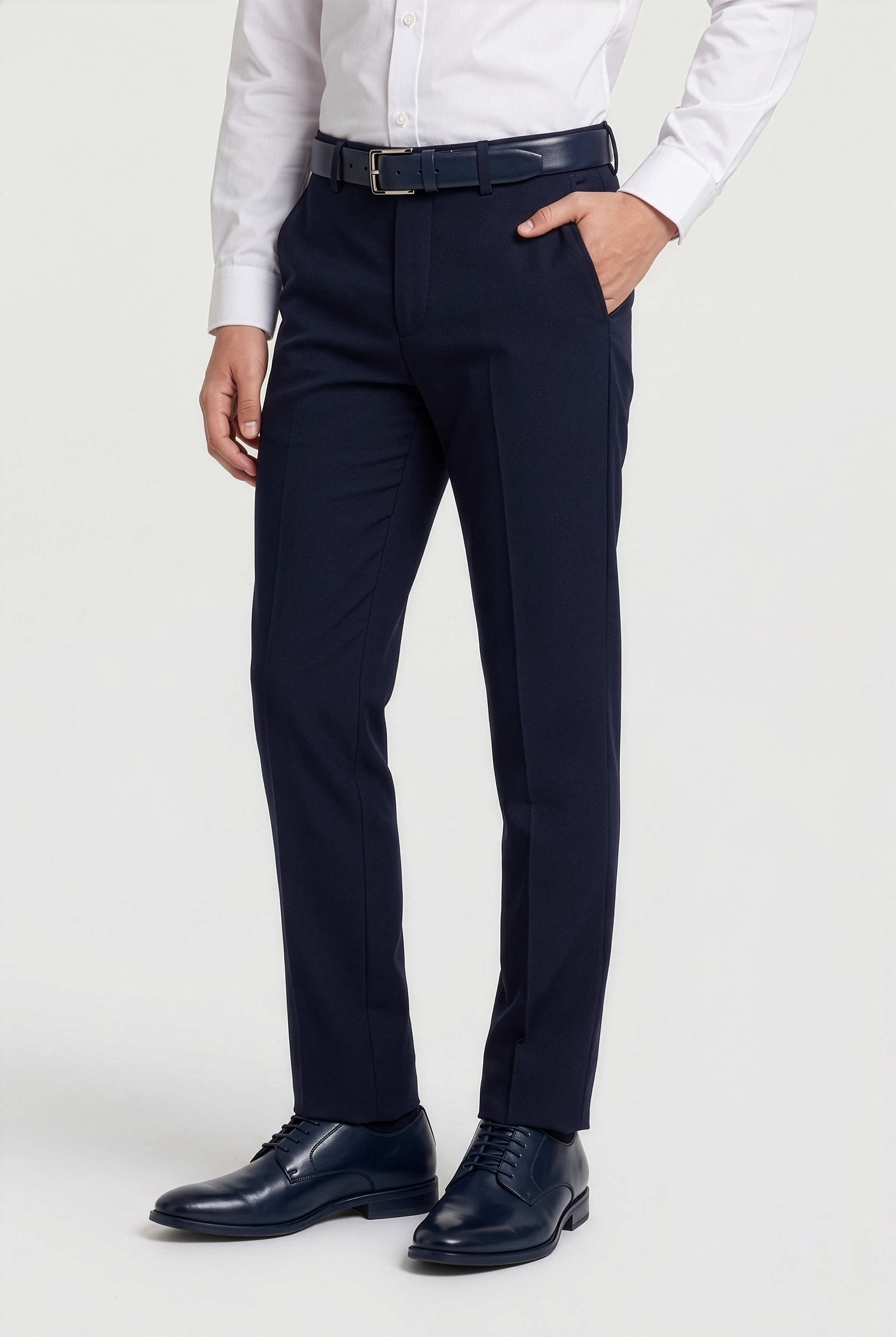 Pantalones formales ajustados azul marino para niños