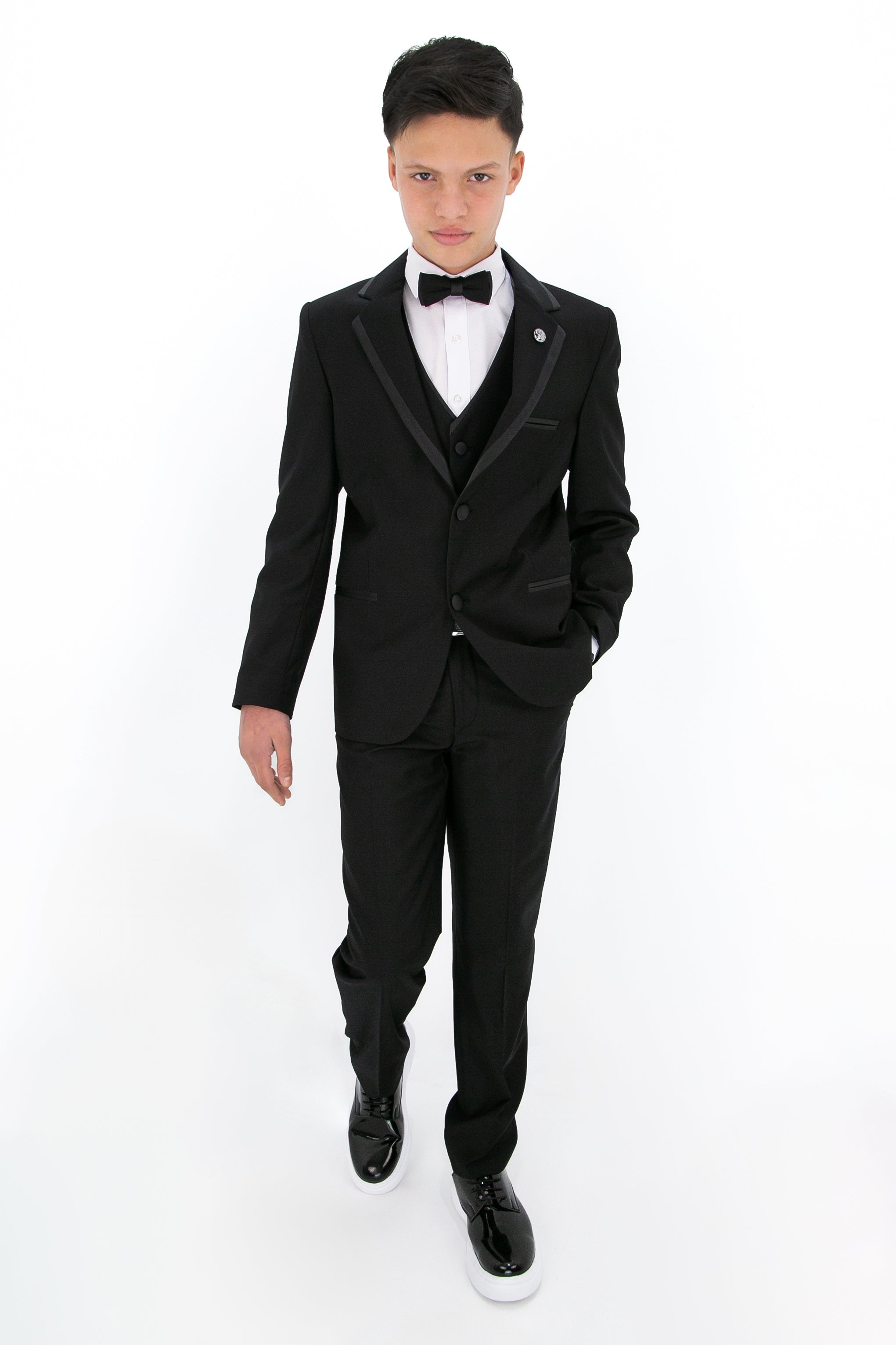 Boys Slim Fit Piping Tuxedo Dinner Suit Set - Black Model Picture