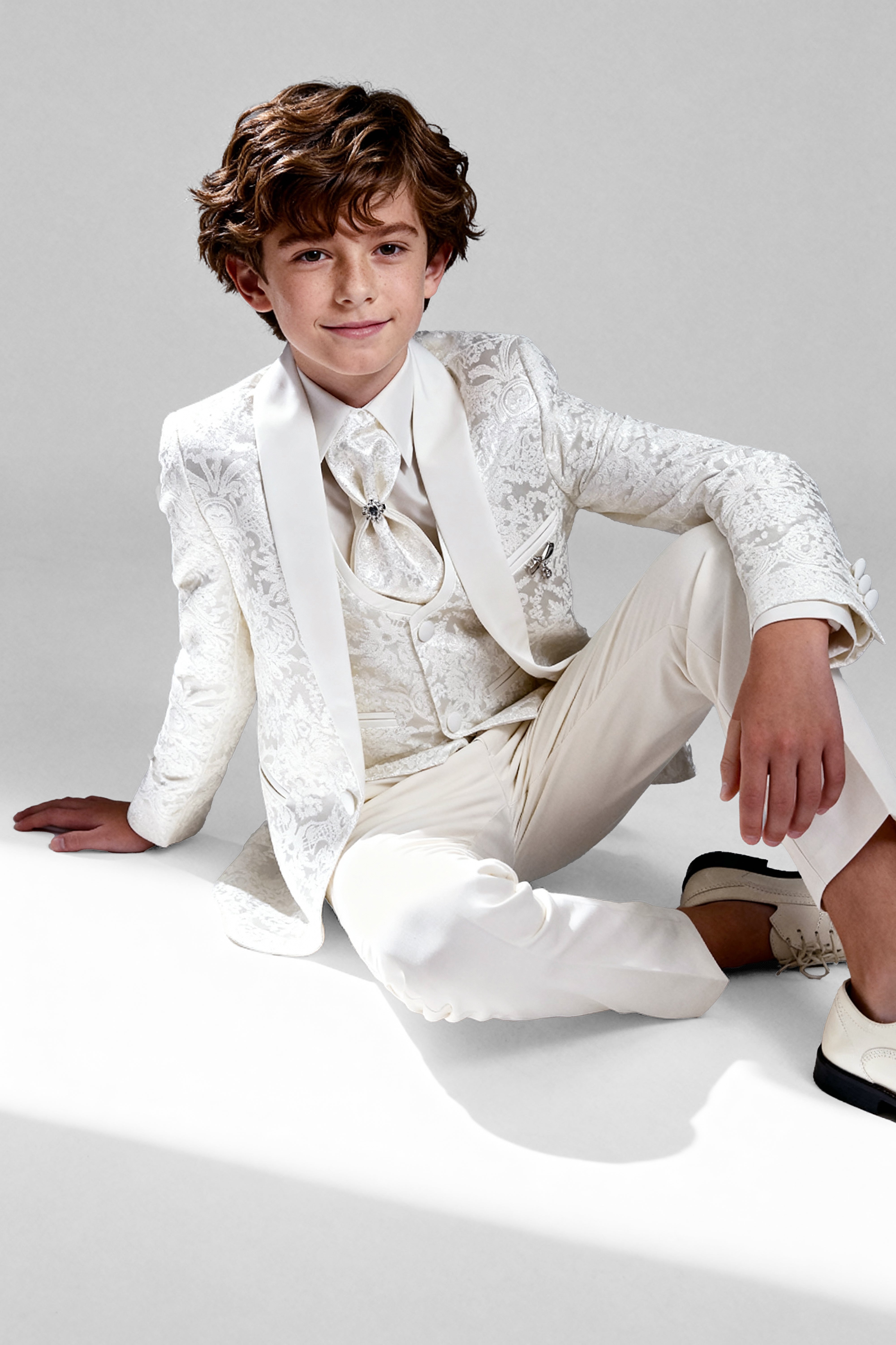 Boys 5-Piece Paisley Jacquard Communion Tuxedo Suit  - Ivory