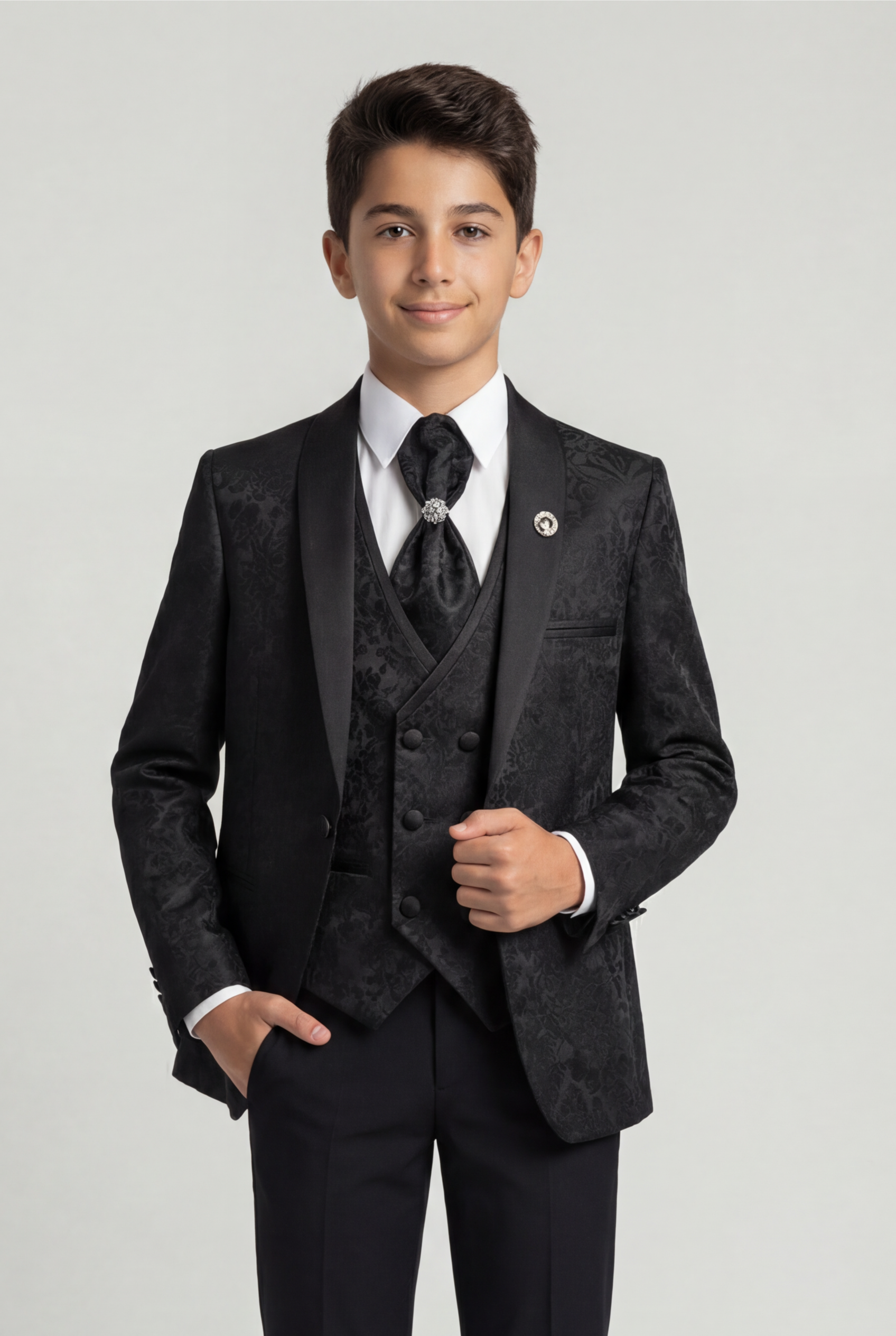 Erkek Çocuk Saten Yaka Etnik Çiçek Desenli Smokin Takım - Siyah
