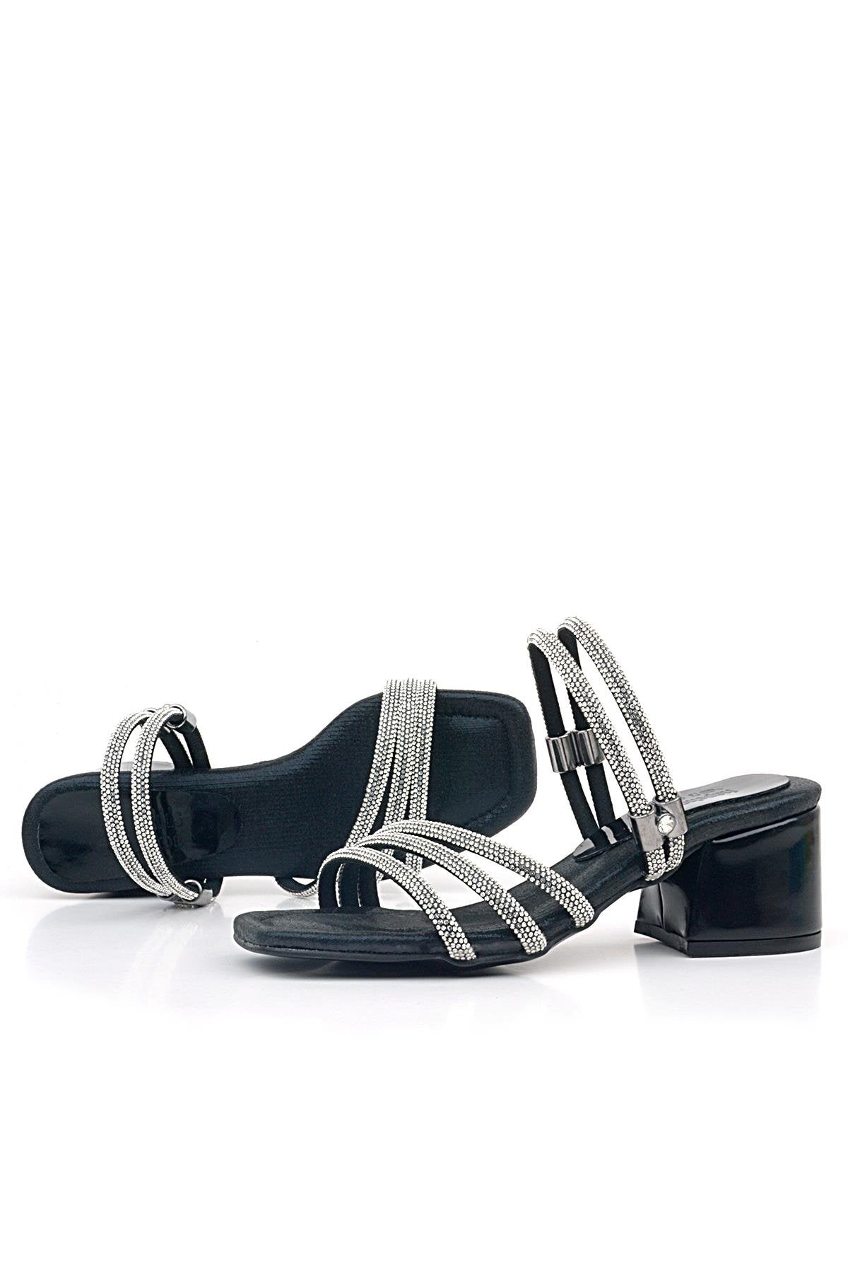 Sandales à talons blocs et brides métalliques pour fille – Judy – Noir