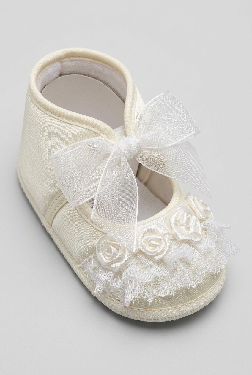 Girls Satin Lace Rose Pram Shoes - Ivory