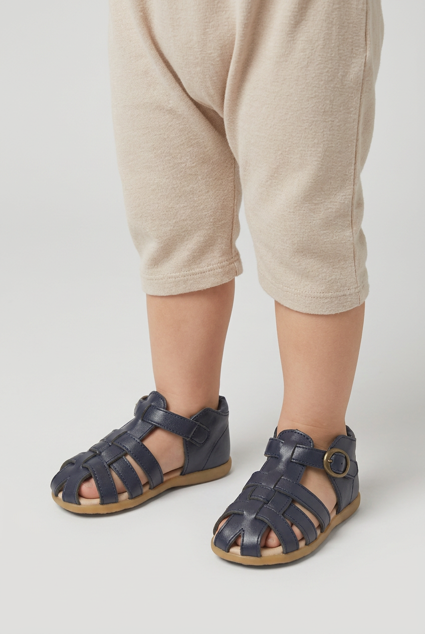 Sandalias de cuero para niños estilo pescador azul marino – Zapatos de verano con punta cerrada y hebilla para niños y niñas pequeños