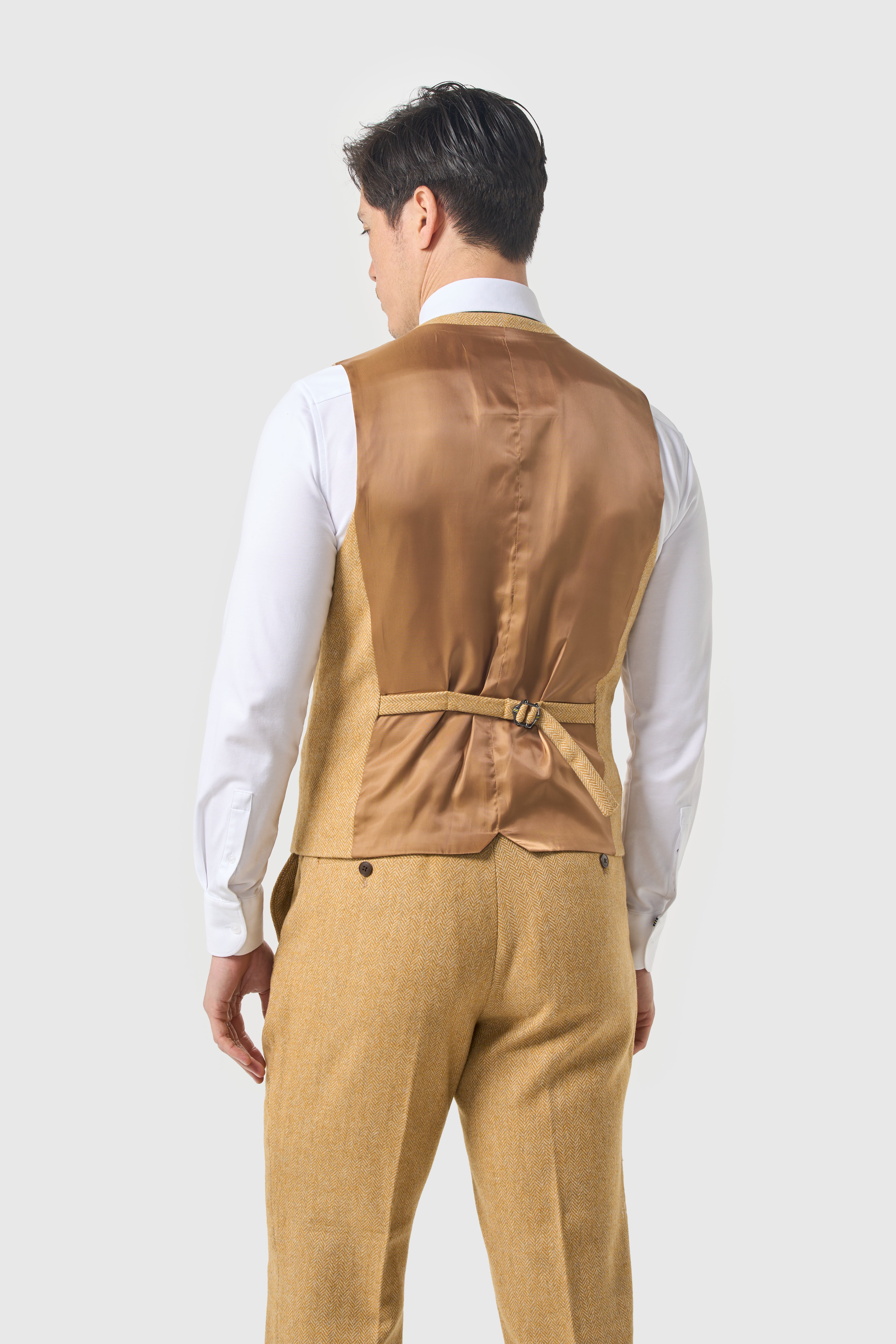 Men’s 3-Piece Wool Herringbone Tweed Suit - Thomas - Amber Model Back Picture