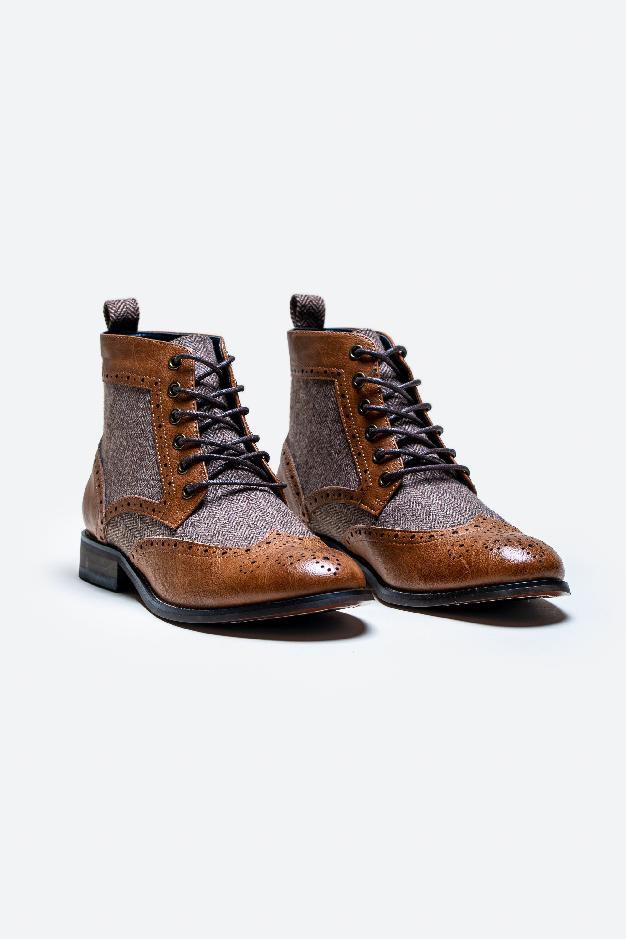 Men's Ankle Boots Lace Up Brogue Shoes - JONES - Tan Pair Side Picture