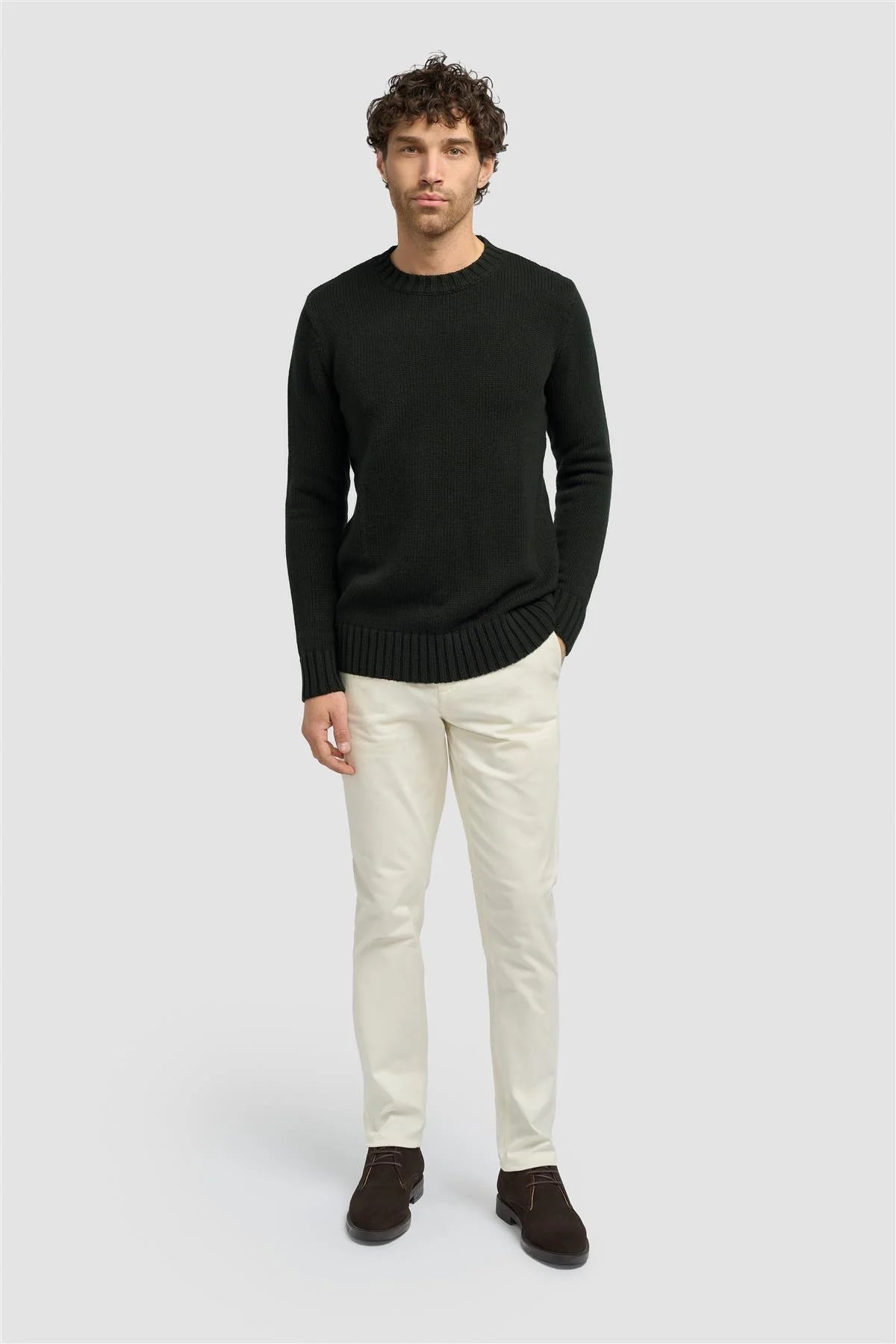 Men’s Classic Knit Pullover Jumper - FARREL - Dark Green Model Picture