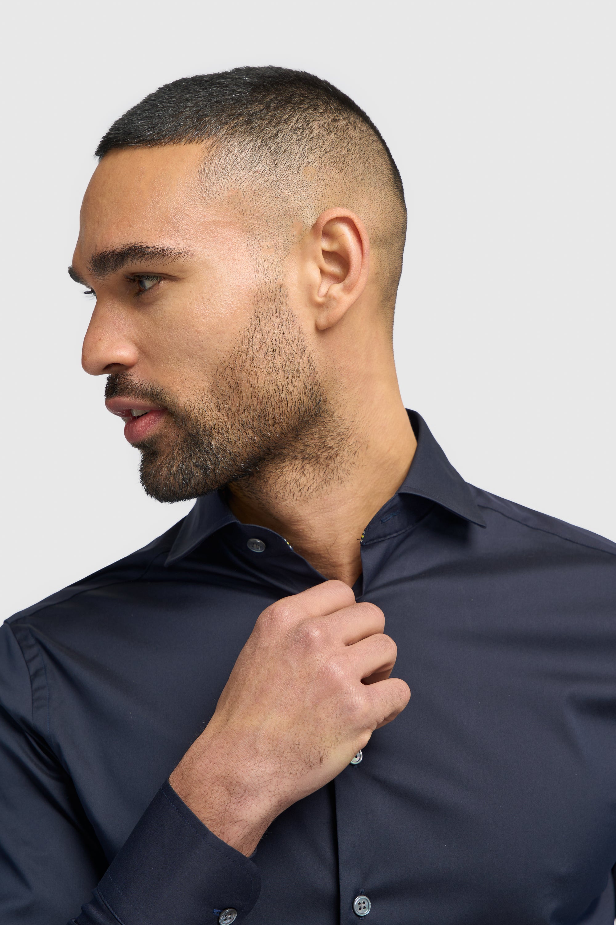 Men's Cotton Blend Slim Fit Dress Shirt - MONACO - Navy Blue Detail Picture