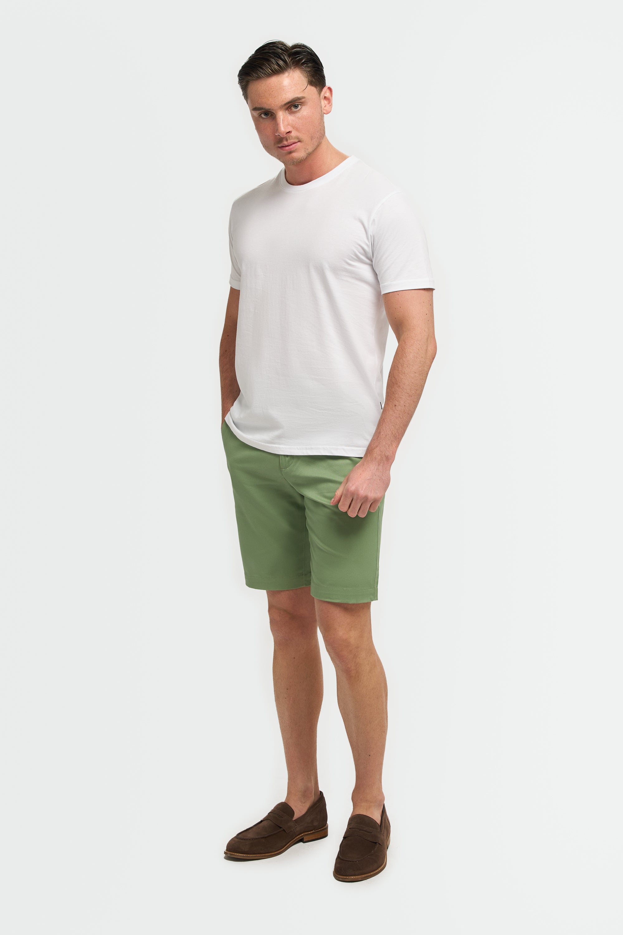 Men's Cotton Casual Slim Fit Chino Shorts - DAKOTA - Jade Model Picture