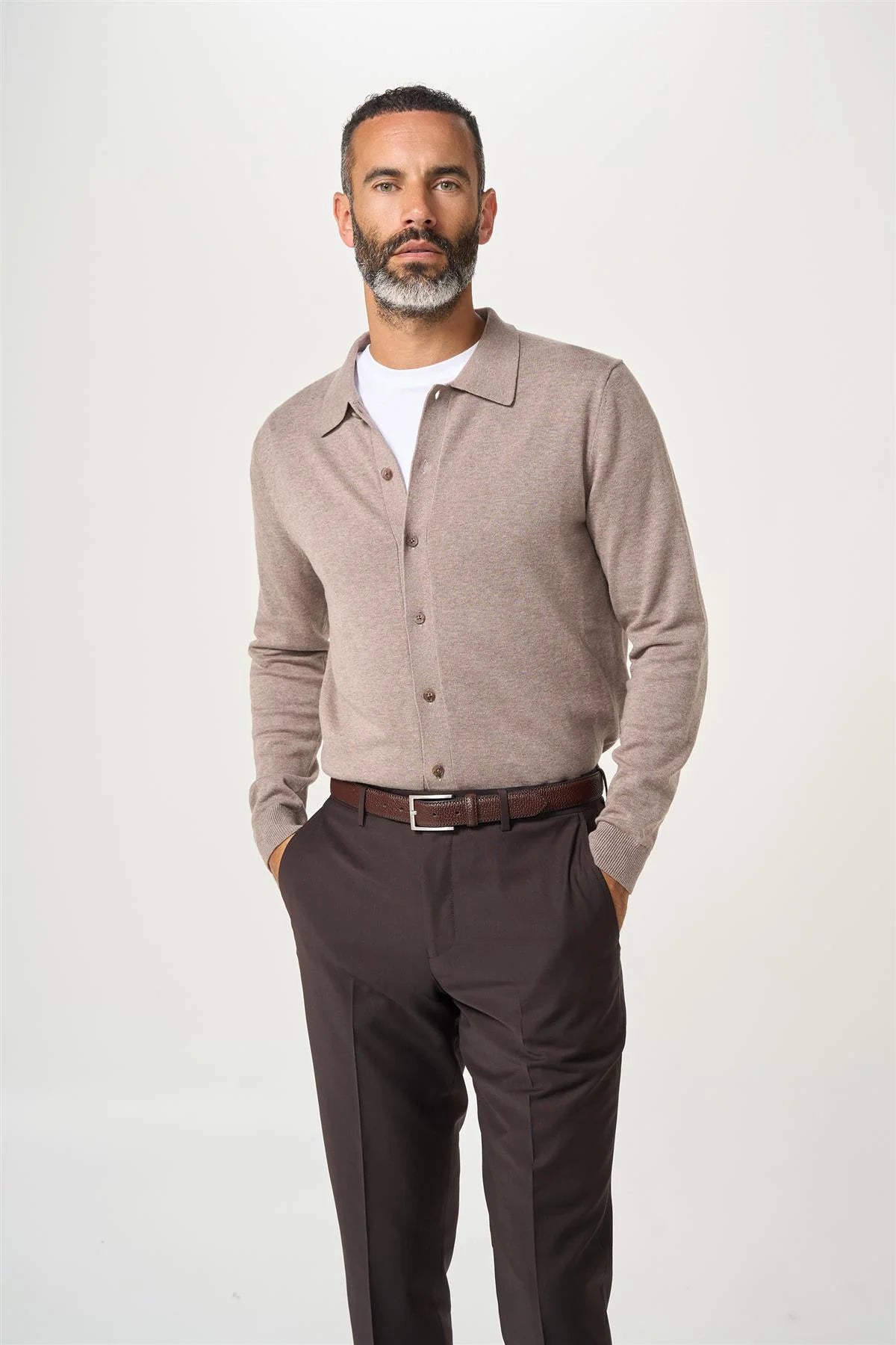 Men's Cotton Collared Button-Up Cardigan – Cavani Roselli Light Brown Model Picture