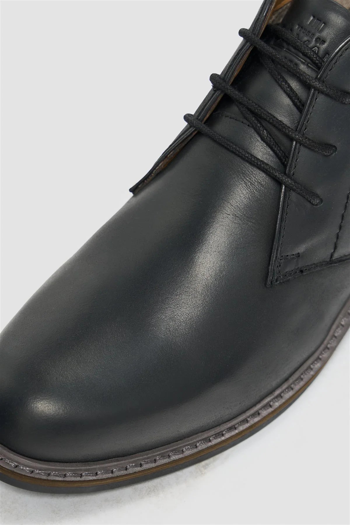 Men’s Leather Dress Chukka Boots - Hector - Black Detail Picture