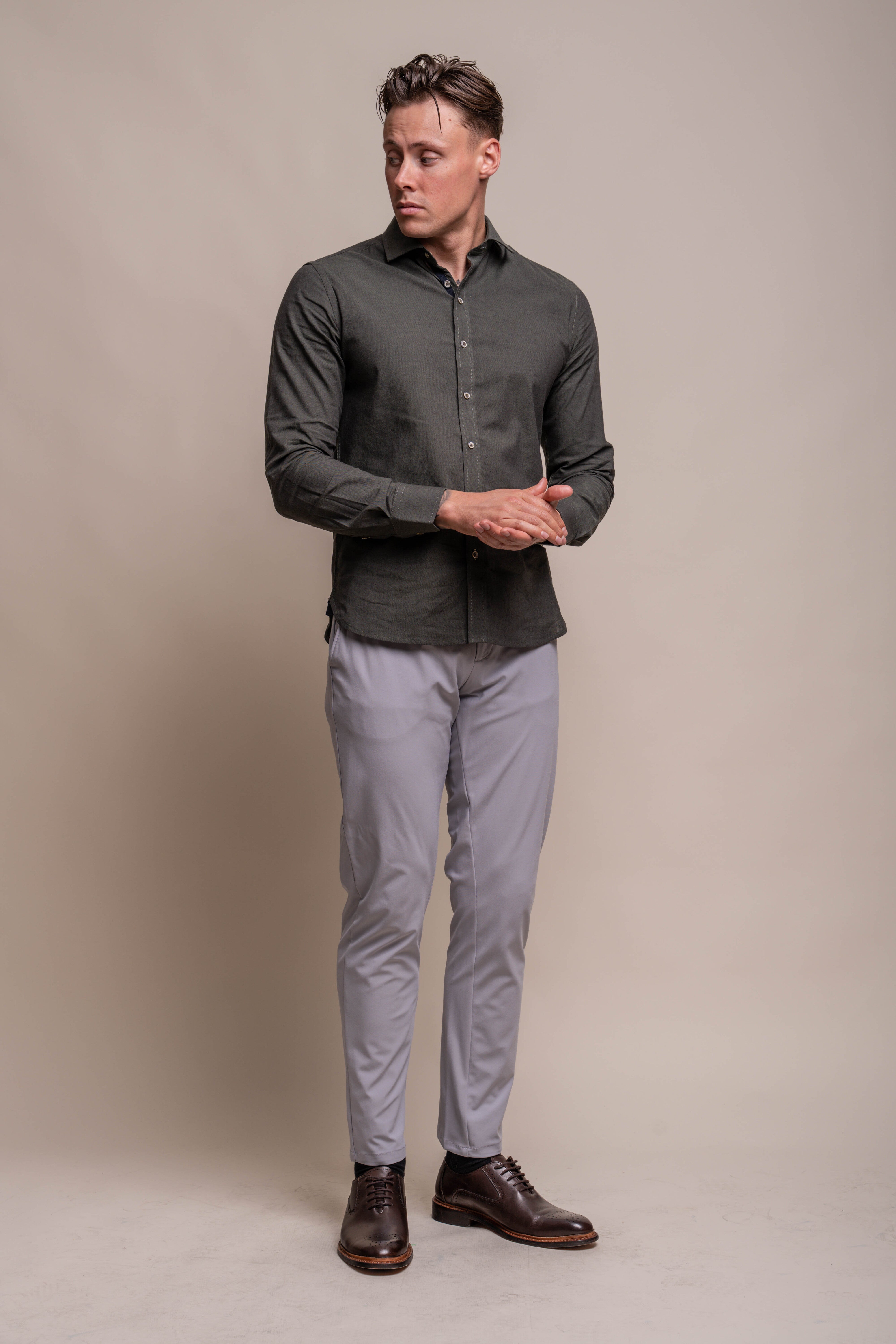 Men's Long Sleeves Linen Shirt - JORDI - Olive Green Model Front Picture