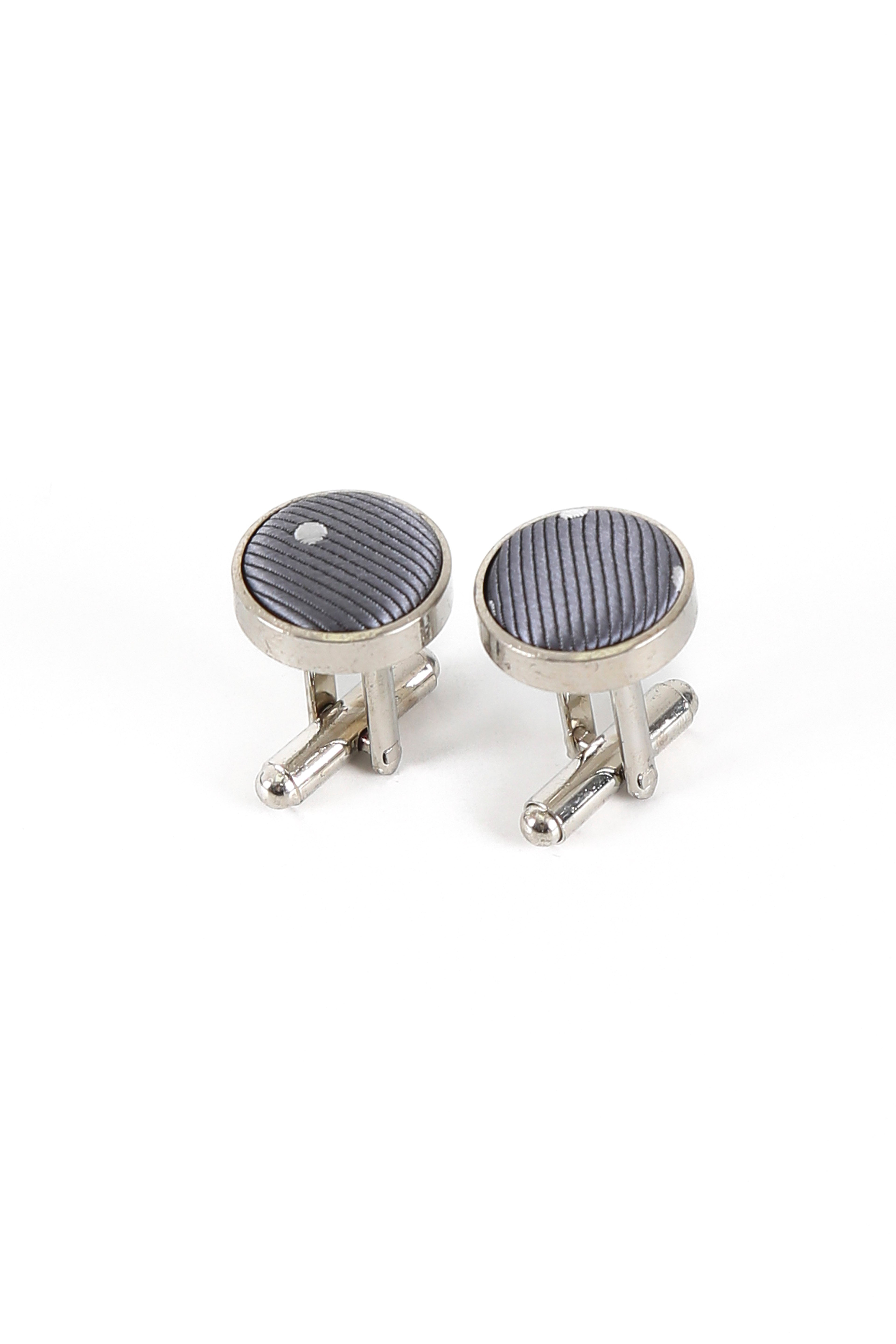 Men's Polka Dotted Tie Hanky & Cufflink Set - Grey Cufflink Picture