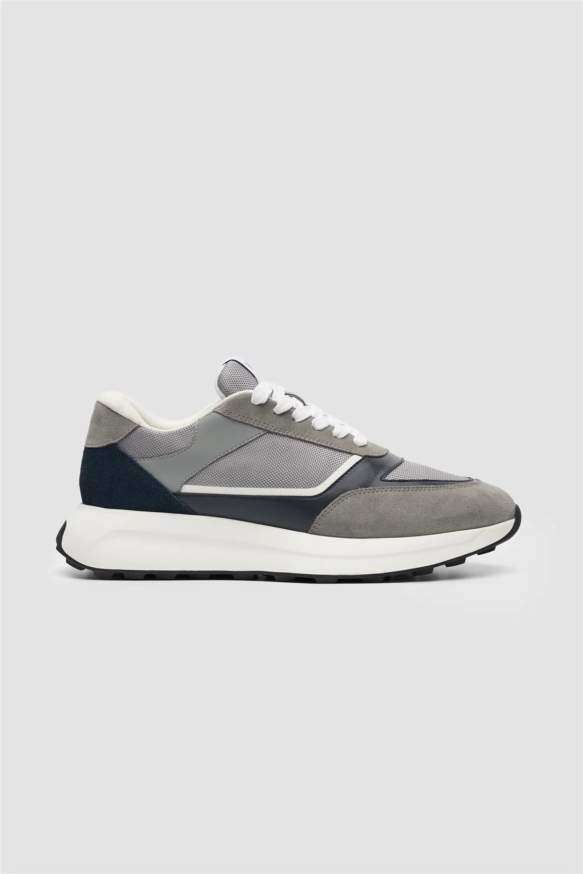 Men’s Retro Lace Up Trainers - Brisbane  - Grey Side Picture