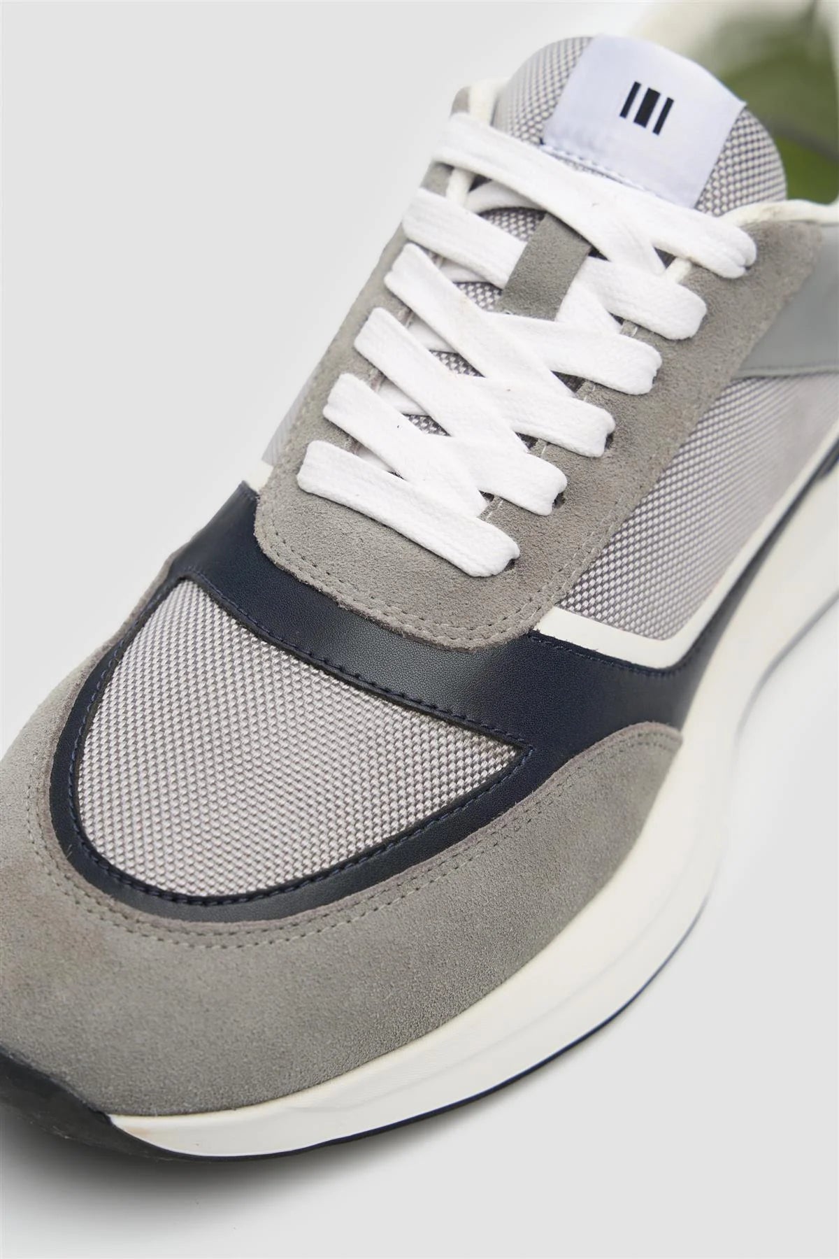 Men’s Retro Lace Up Trainers - Brisbane  - Grey Detail Picture