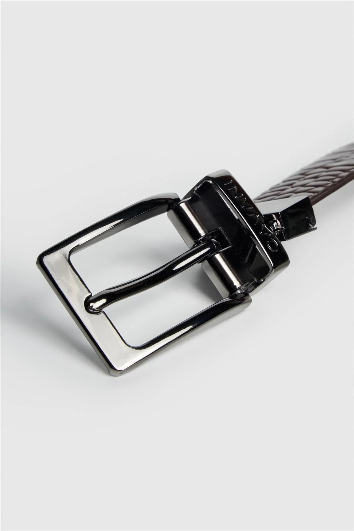 Men's Reversible Croc Effect Leather Belt - Cavani Brown detail