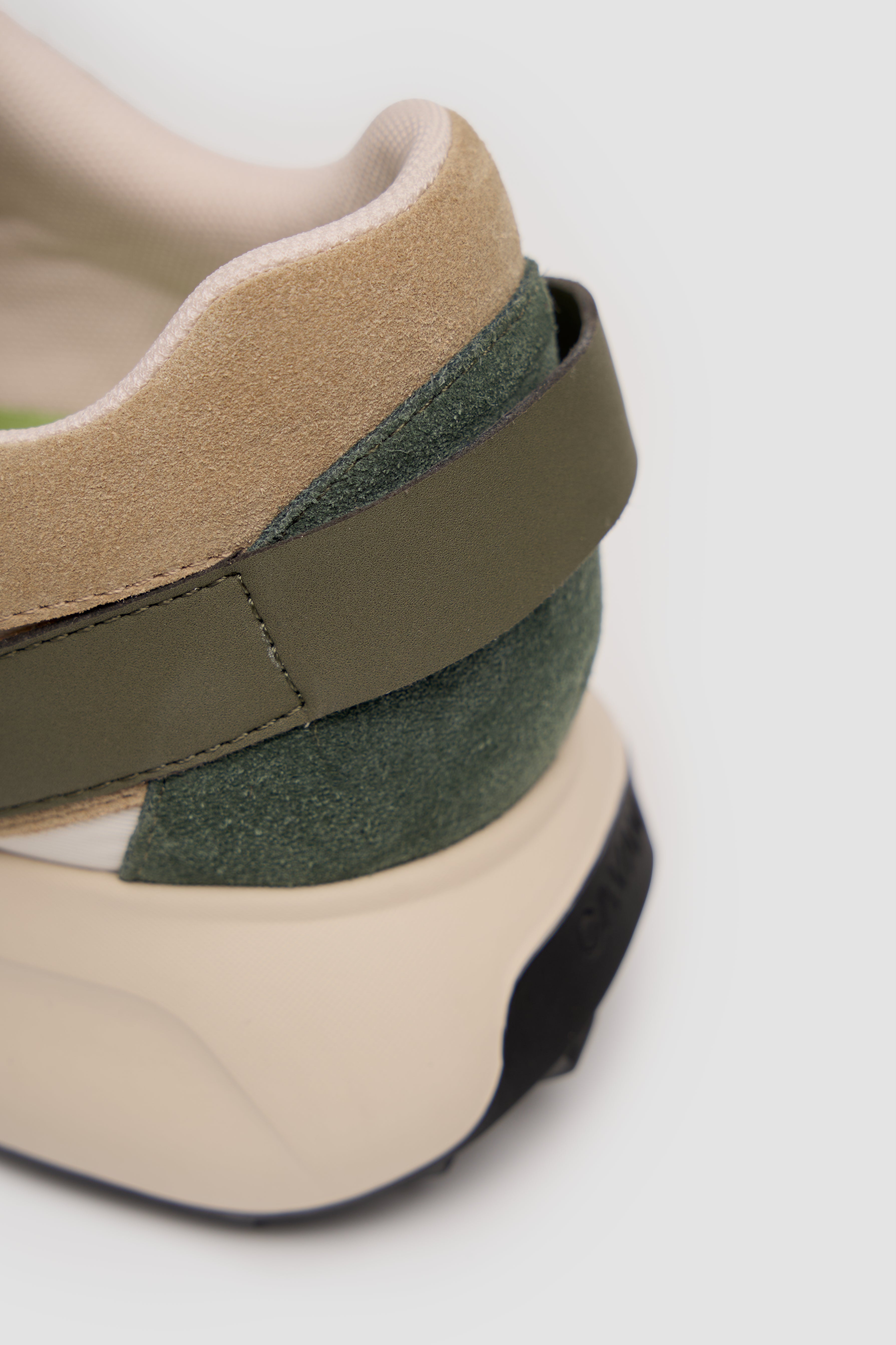 Baskets décontractées pour homme avec accents en daim - Canbera Sauge Vert