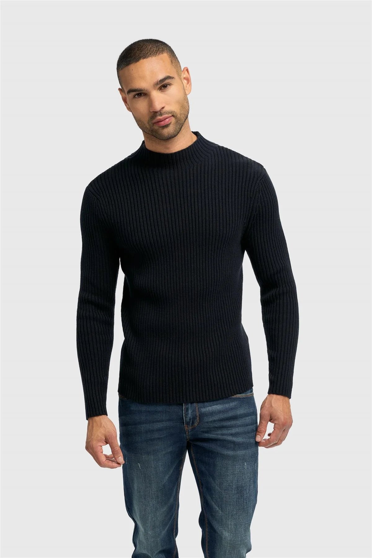 Men’s Wool-Cotton Blend Rib Knit Jumper - FOSCO - Navy Model Picture