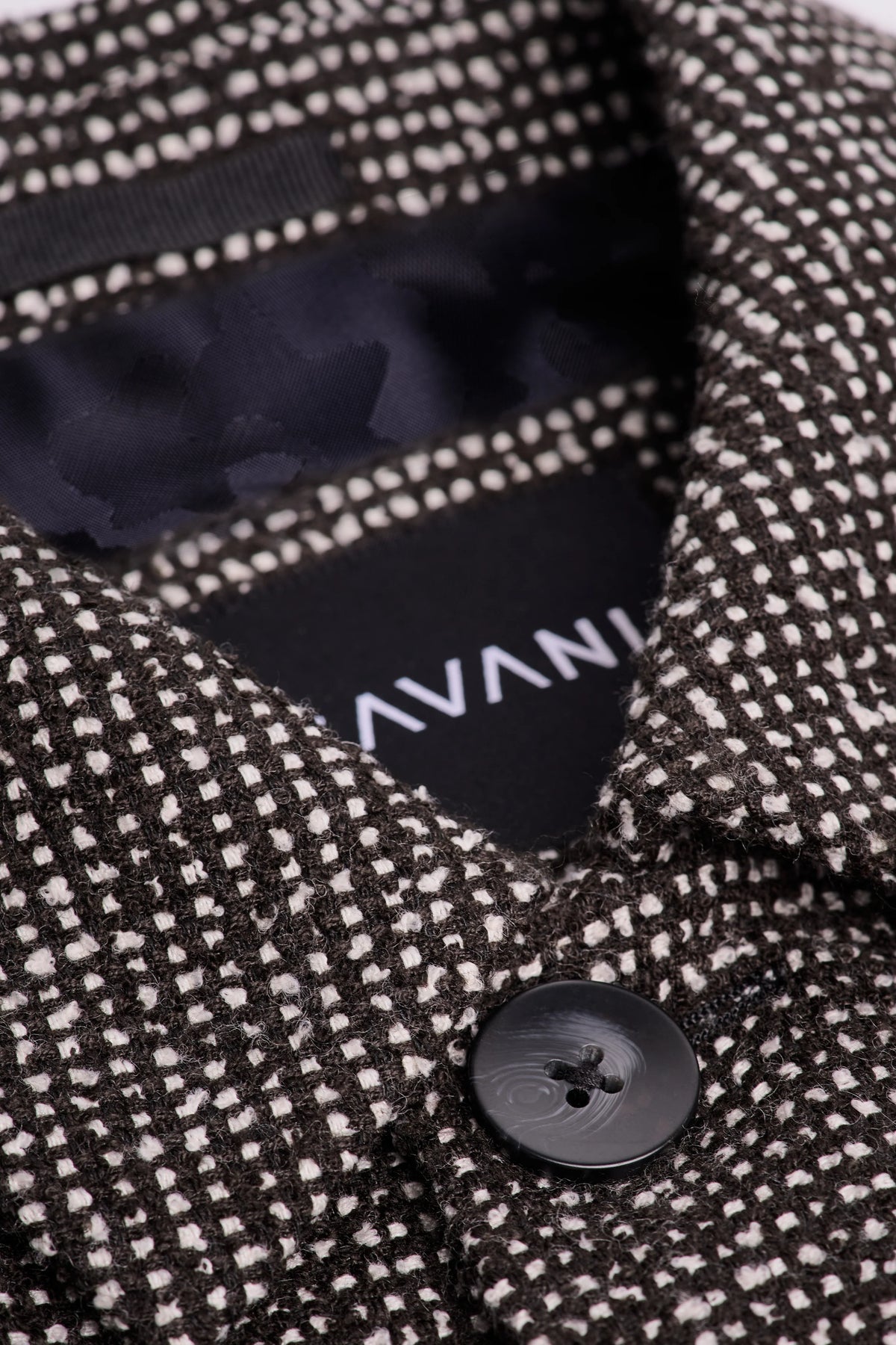 Men’s Wool Blend Textured Tweed Overcoat - Cavani Ettora Black & Grey Detail Picture