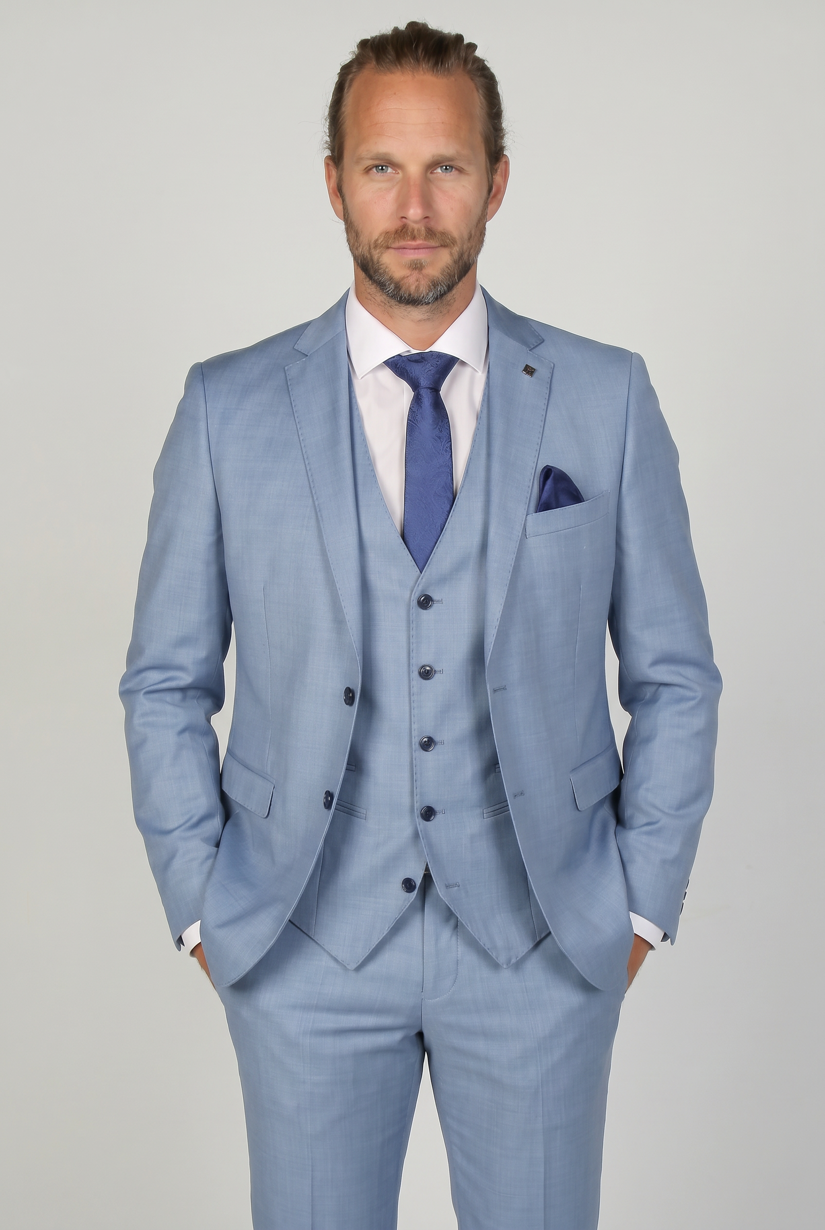 Men's Tailored Fit Formal Suit  - CHARLES - Blue Model Picture