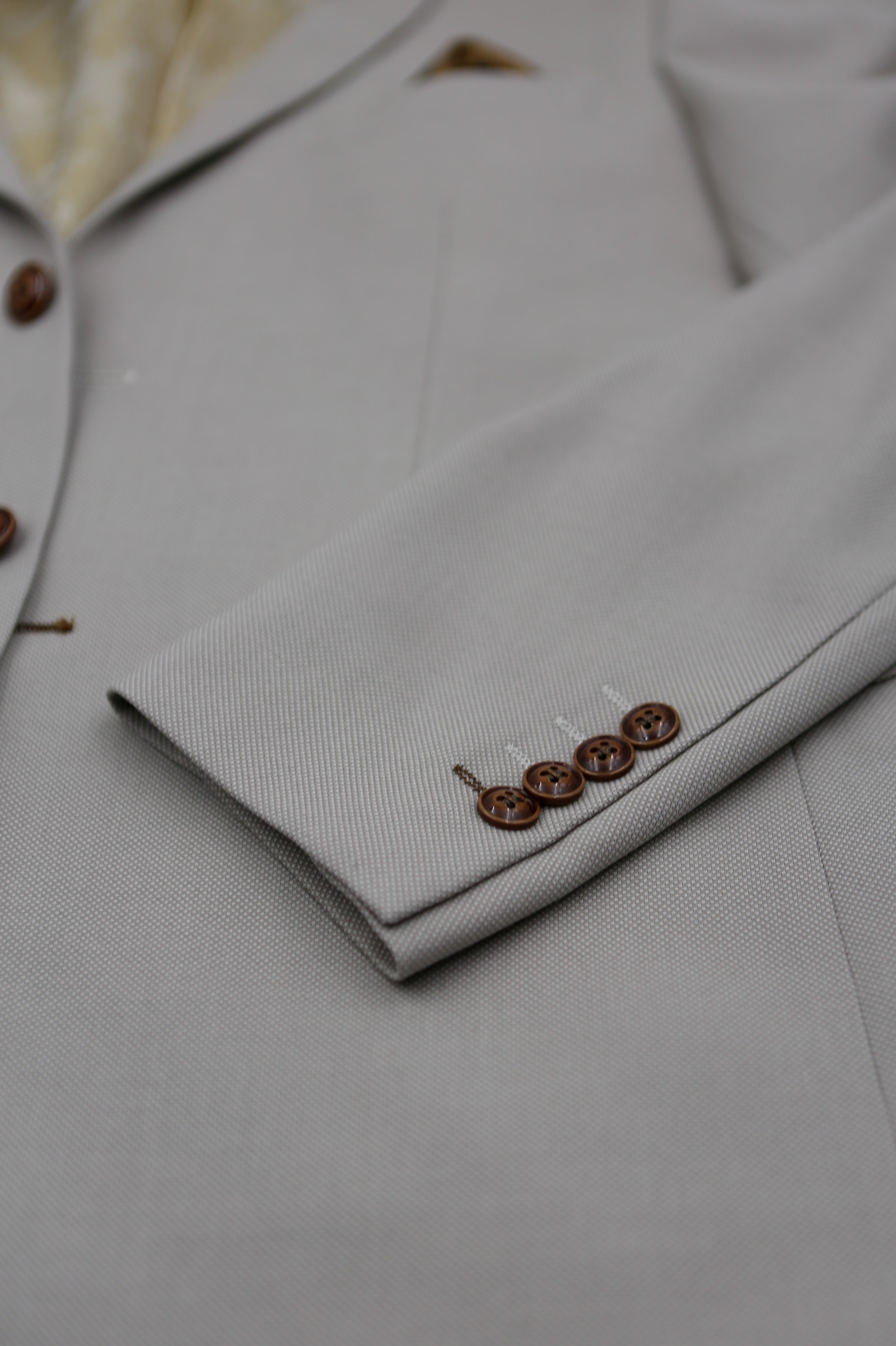 Maßgeschneiderter Anzug für Herren und Jungen - MAYFAIR - Steinbeige