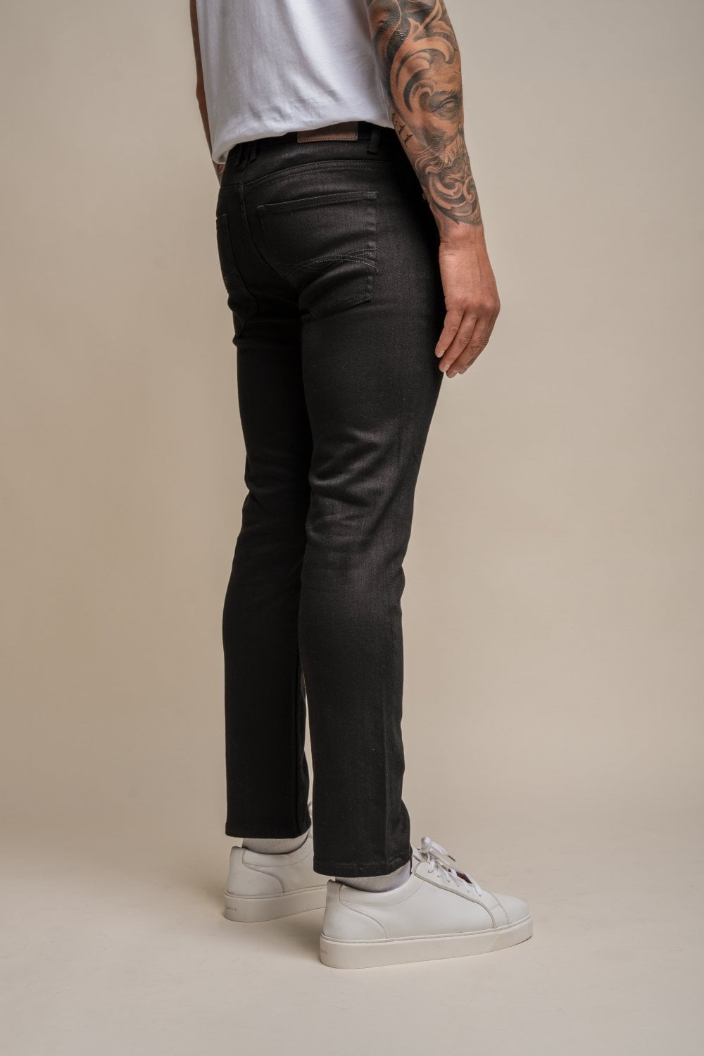 Jean en denim stretch ajusté en coton pour hommes - MILANO - Noir