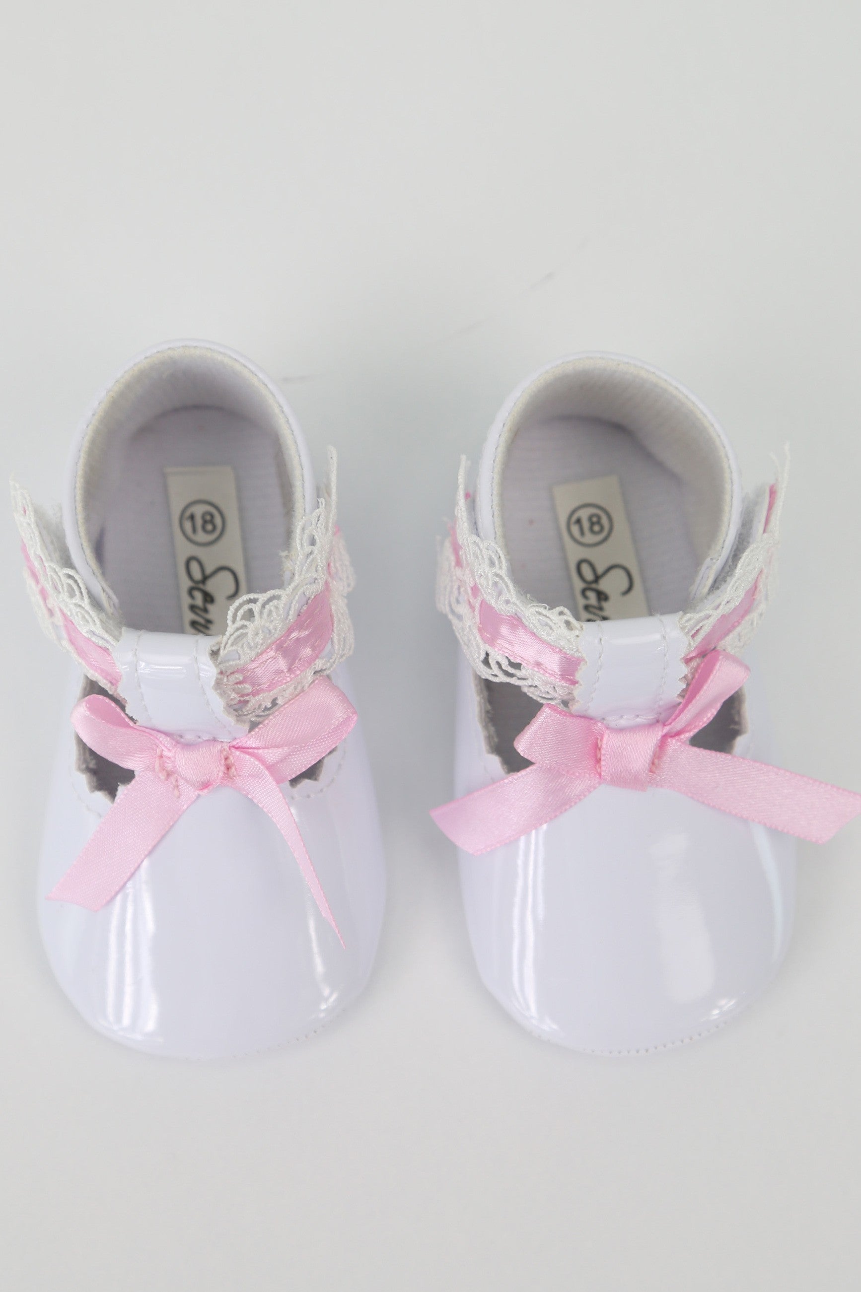 Baby Mädchen Lack Taufschuhe mit Spitzendetails - VALENTINA - Weiß