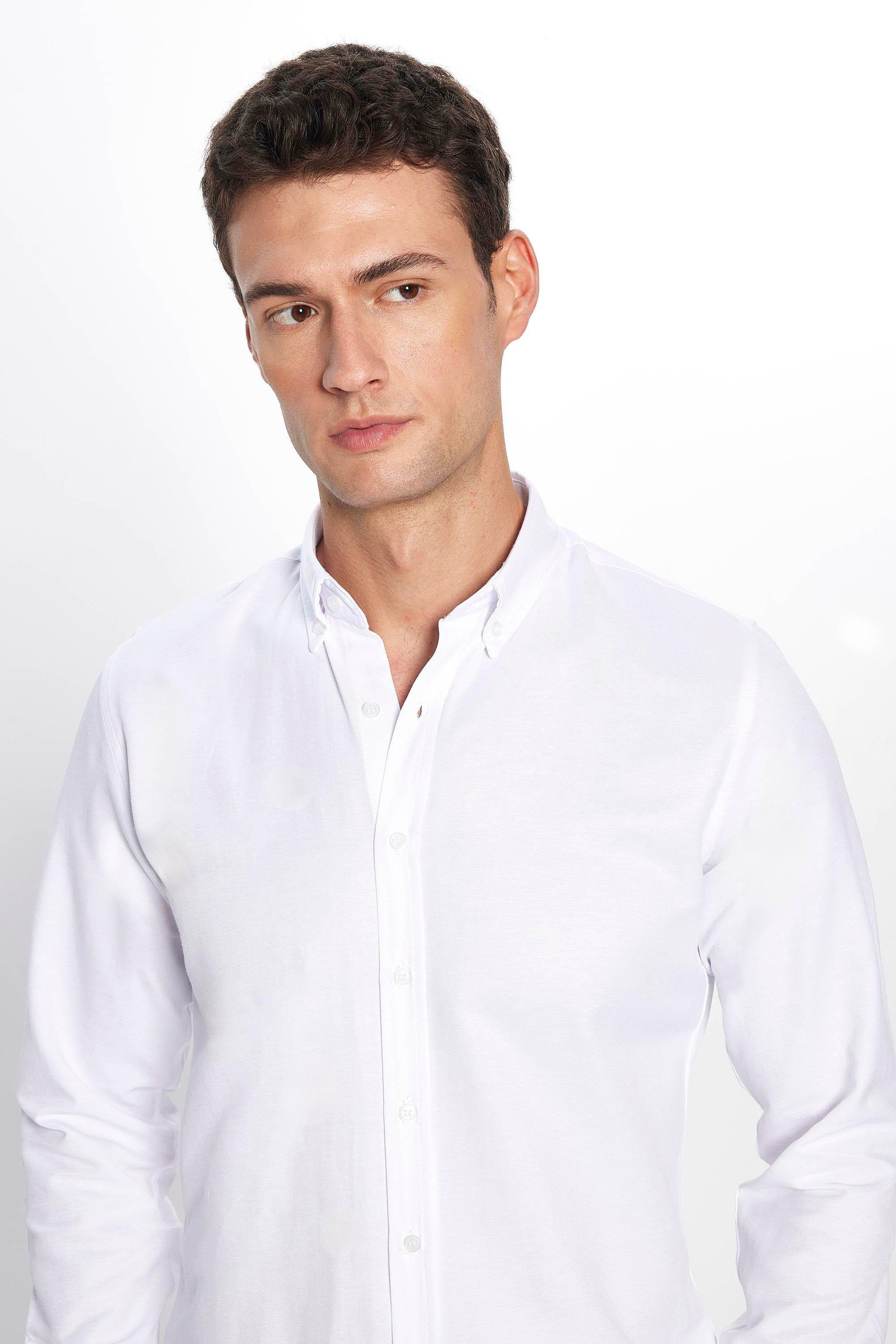 Chemise en coton ajustée à col boutonné - GABARDIN - Blanc