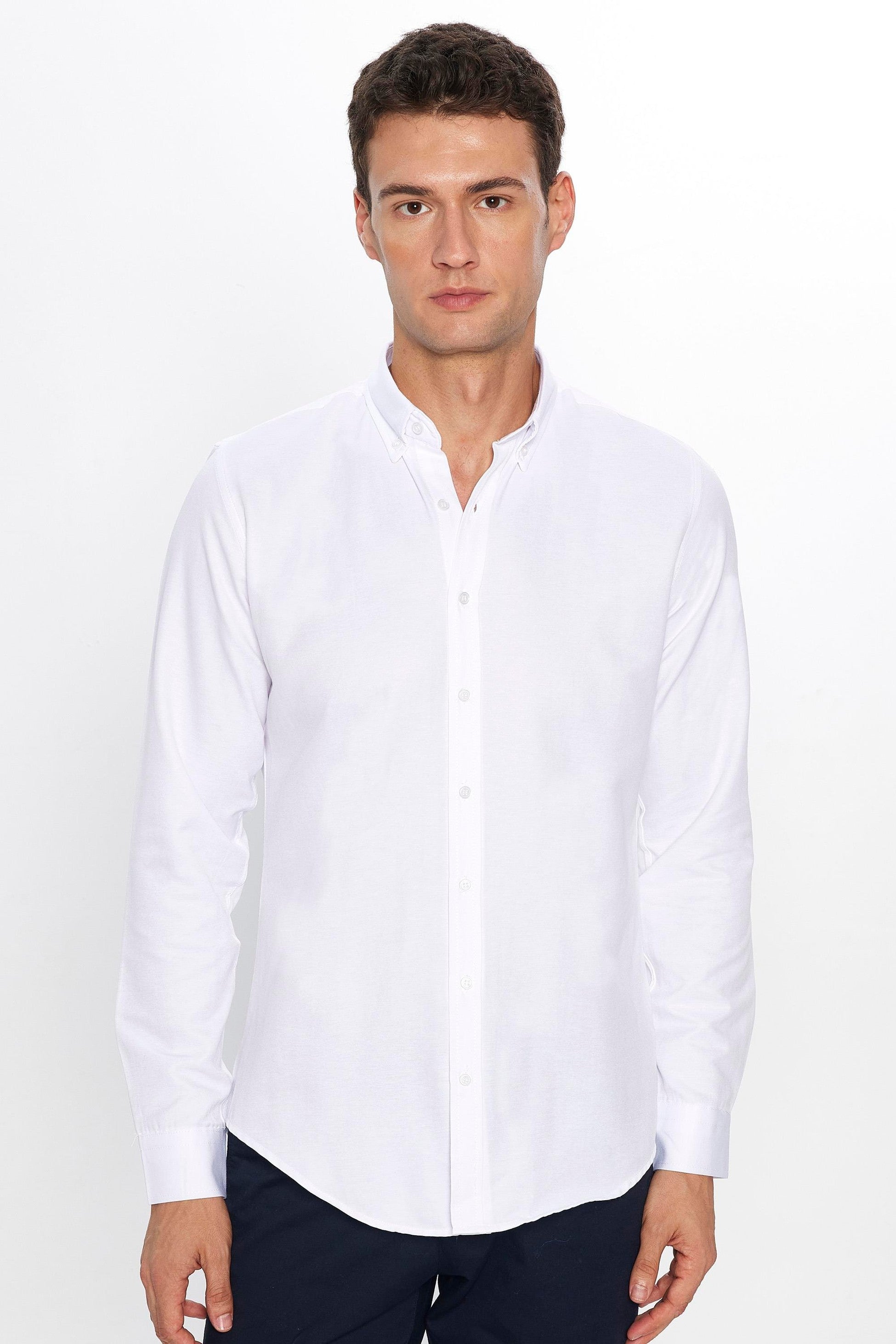 Chemise en coton ajustée à col boutonné - GABARDIN - Blanc