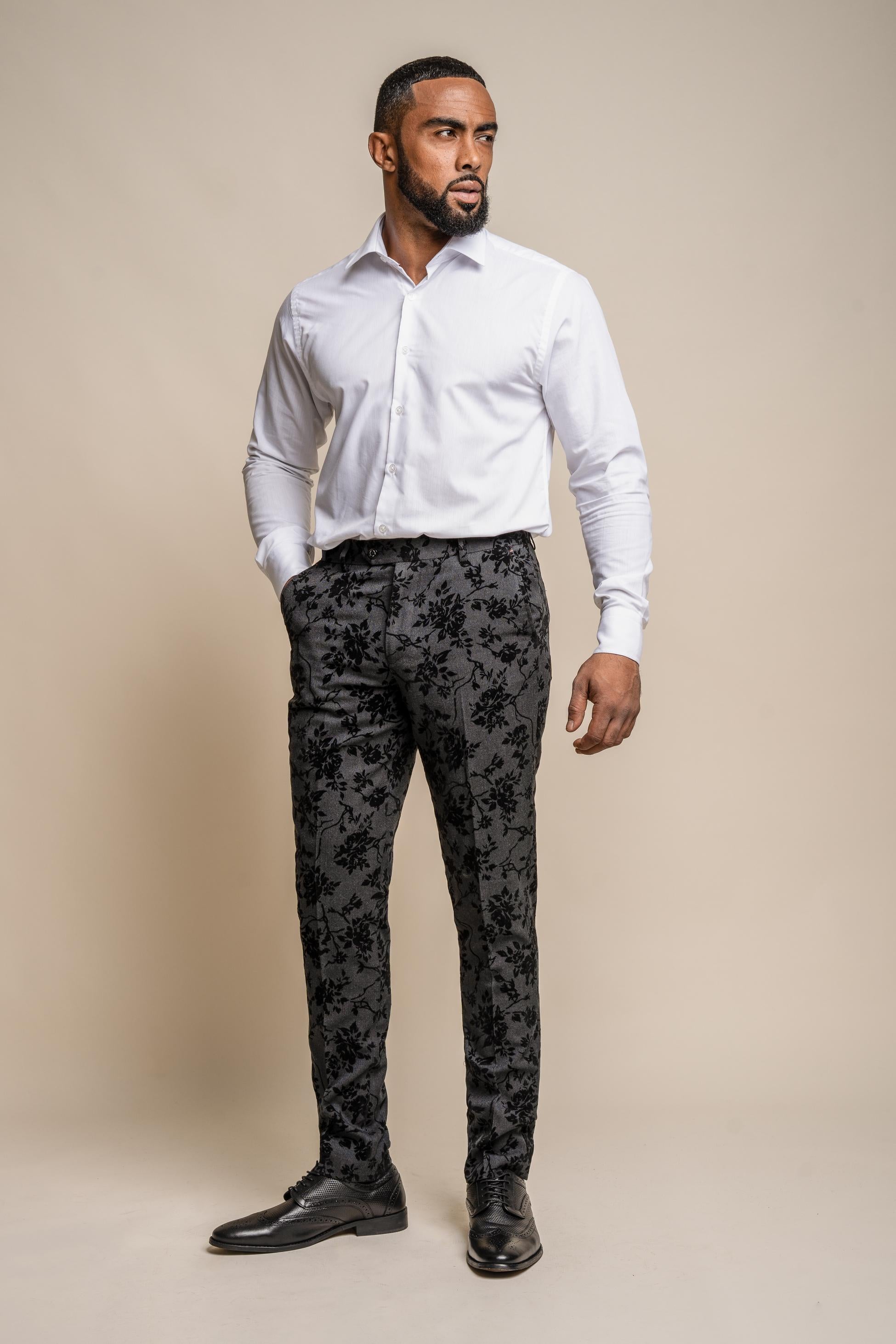 Pantalon en Velours Noir Brodé de Fleurs pour Homme - GEORGI - Noir