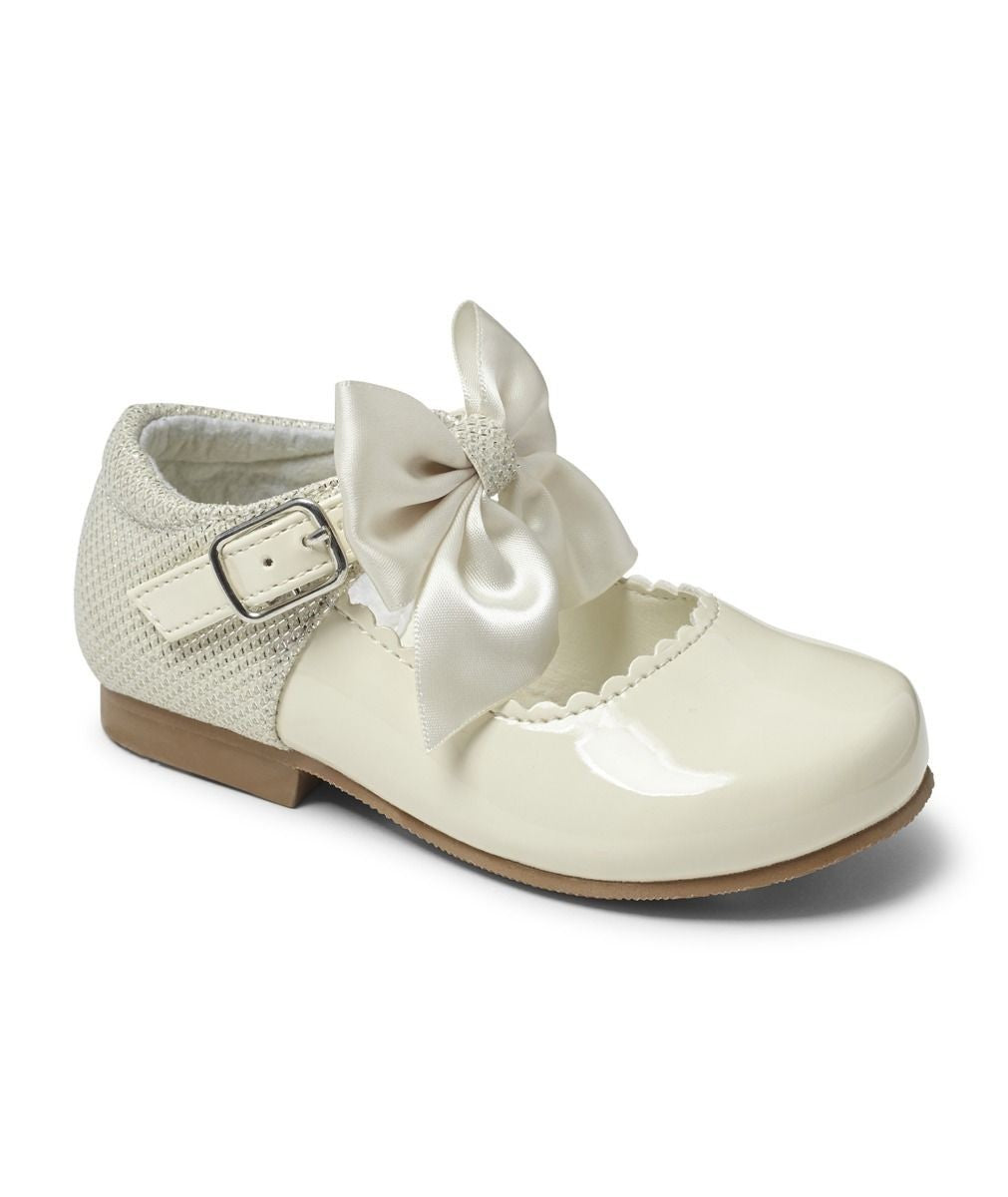 Chaussures Mary Jane à nœud en vernis pour filles – KRISTY - Crème