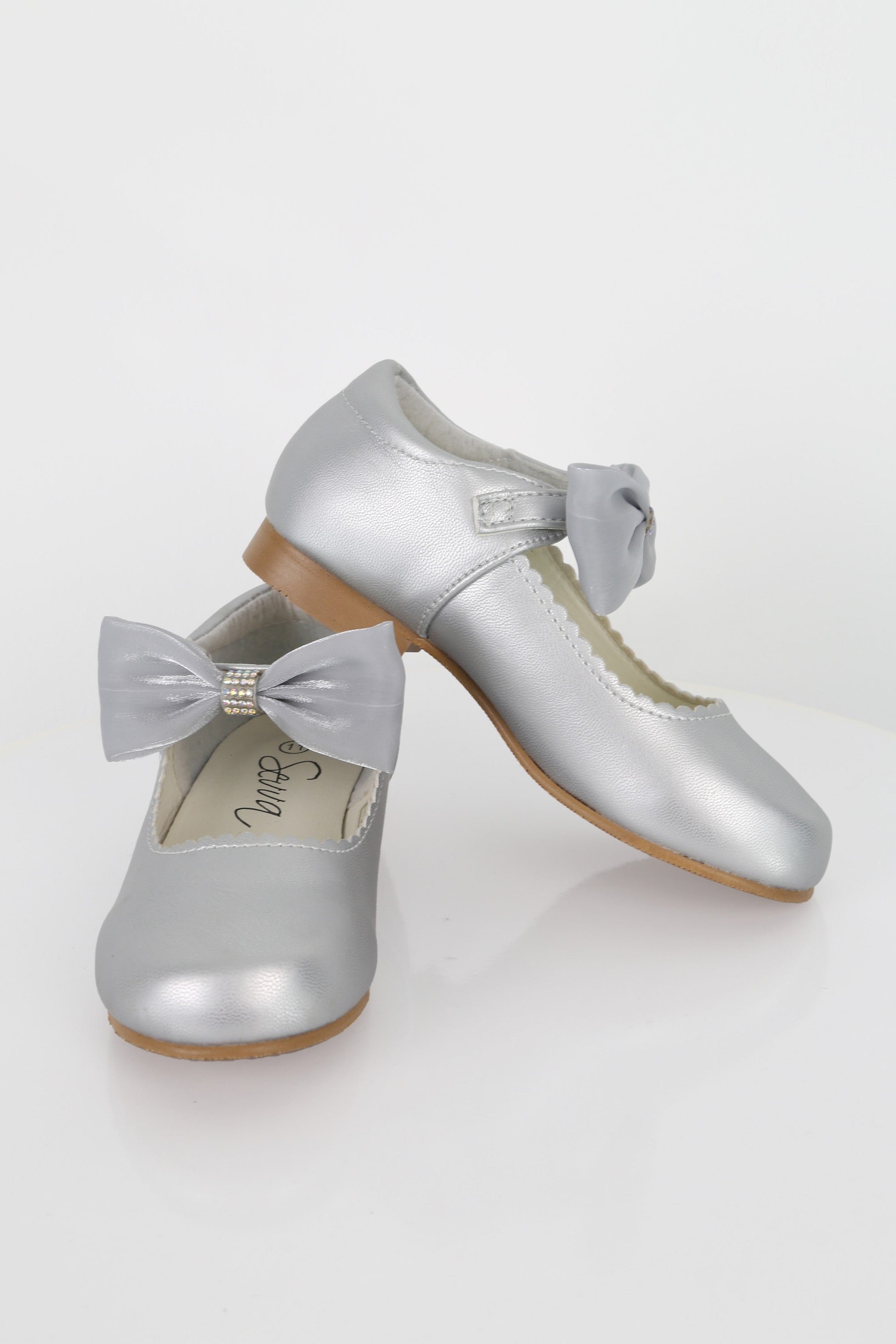 Girls Rhinestone Mary Jane Shoes with Bow – ZURI - Silver